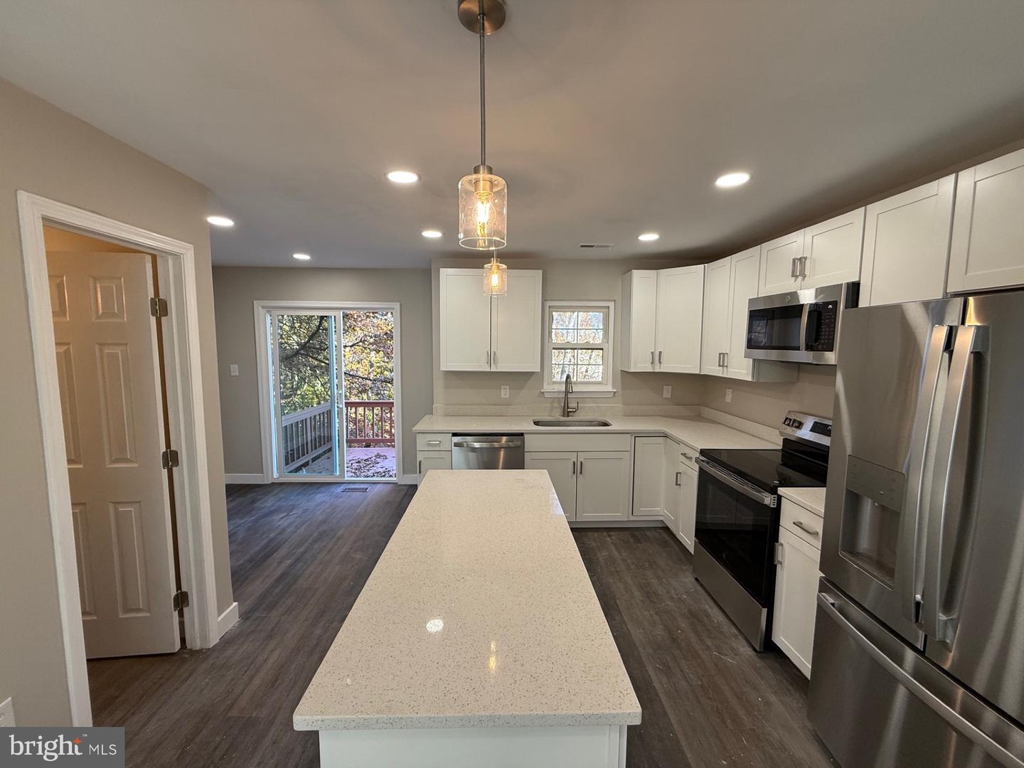 13906 BIG YANKEE LN, CENTREVILLE, Virginia 20121, 3 Bedrooms Bedrooms, ,2 BathroomsBathrooms,Residential,For sale,13906 BIG YANKEE LN,VAFX2272854 MLS # VAFX2272854 13906 BIG YANKEE LN, CENTREVILLE, Virginia 20121, 3 Bedrooms Bedrooms, ,2 BathroomsBathrooms,Residential,For sale,13906 BIG YANKEE LN,VAFX2272854 MLS # VAFX2272854