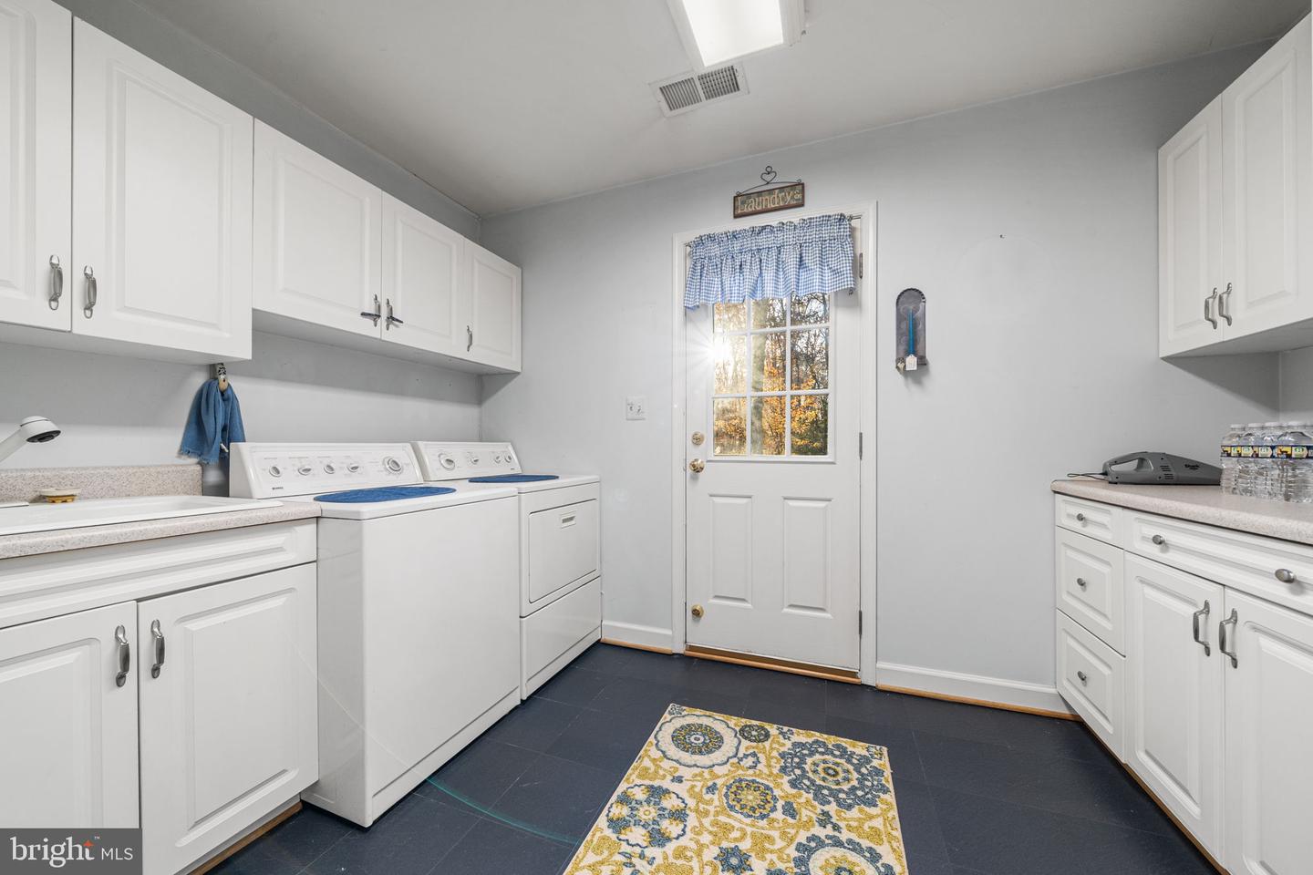 6220 WINSLOW CT, FAIRFAX STATION, Virginia 22039, 4 Bedrooms Bedrooms, ,3 BathroomsBathrooms,Residential,For sale,6220 WINSLOW CT,VAFX2273146 MLS # VAFX2273146 6220 WINSLOW CT, FAIRFAX STATION, Virginia 22039, 4 Bedrooms Bedrooms, ,3 BathroomsBathrooms,Residential,For sale,6220 WINSLOW CT,VAFX2273146 MLS # VAFX2273146