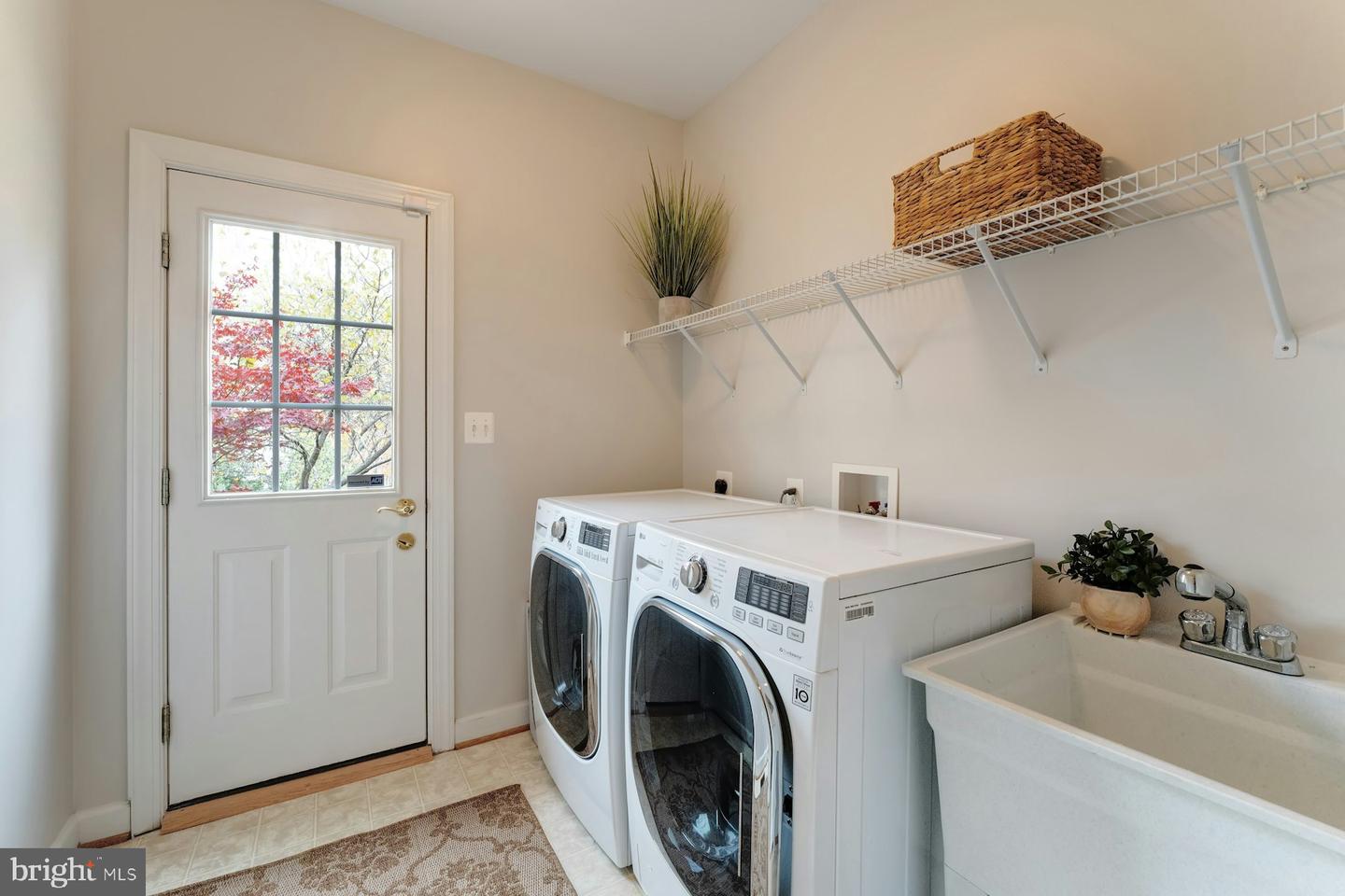 903 POWHATAN CT NE, LEESBURG, Virginia 20176, 4 Bedrooms Bedrooms, ,3 BathroomsBathrooms,Residential,For sale,903 POWHATAN CT NE,VALO2108556 MLS # VALO2108556 903 POWHATAN CT NE, LEESBURG, Virginia 20176, 4 Bedrooms Bedrooms, ,3 BathroomsBathrooms,Residential,For sale,903 POWHATAN CT NE,VALO2108556 MLS # VALO2108556