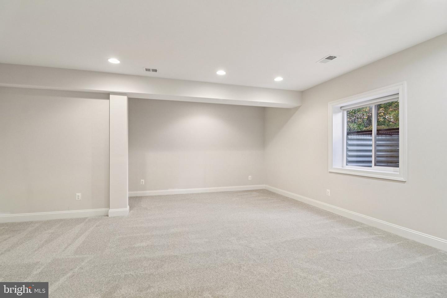 5800 FOX CHAPEL ESTATES DR, FAIRFAX, Virginia 22030, 6 Bedrooms Bedrooms, ,6 BathroomsBathrooms,Residential,For sale,5800 FOX CHAPEL ESTATES DR,VAFX2273616 MLS # VAFX2273616 5800 FOX CHAPEL ESTATES DR, FAIRFAX, Virginia 22030, 6 Bedrooms Bedrooms, ,6 BathroomsBathrooms,Residential,For sale,5800 FOX CHAPEL ESTATES DR,VAFX2273616 MLS # VAFX2273616