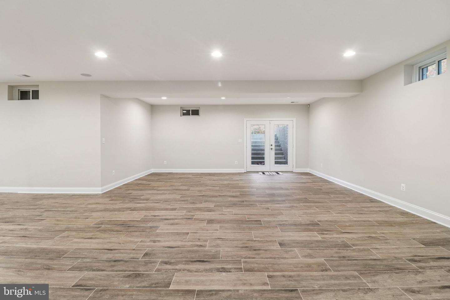 5800 FOX CHAPEL ESTATES DR, FAIRFAX, Virginia 22030, 6 Bedrooms Bedrooms, ,6 BathroomsBathrooms,Residential,For sale,5800 FOX CHAPEL ESTATES DR,VAFX2273616 MLS # VAFX2273616 5800 FOX CHAPEL ESTATES DR, FAIRFAX, Virginia 22030, 6 Bedrooms Bedrooms, ,6 BathroomsBathrooms,Residential,For sale,5800 FOX CHAPEL ESTATES DR,VAFX2273616 MLS # VAFX2273616