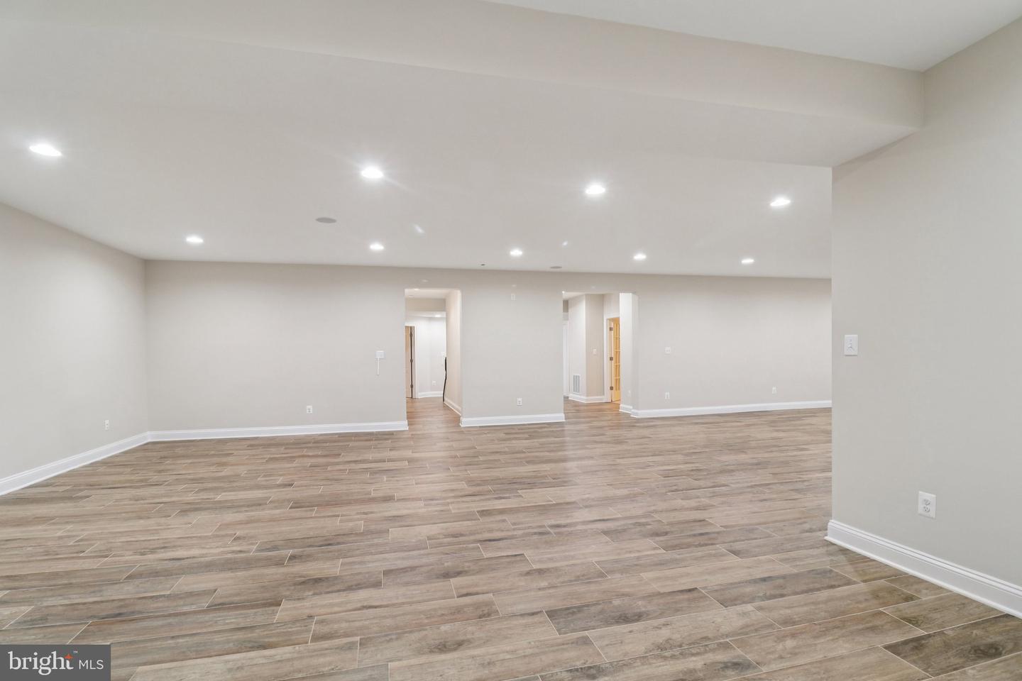 5800 FOX CHAPEL ESTATES DR, FAIRFAX, Virginia 22030, 6 Bedrooms Bedrooms, ,6 BathroomsBathrooms,Residential,For sale,5800 FOX CHAPEL ESTATES DR,VAFX2273616 MLS # VAFX2273616 5800 FOX CHAPEL ESTATES DR, FAIRFAX, Virginia 22030, 6 Bedrooms Bedrooms, ,6 BathroomsBathrooms,Residential,For sale,5800 FOX CHAPEL ESTATES DR,VAFX2273616 MLS # VAFX2273616