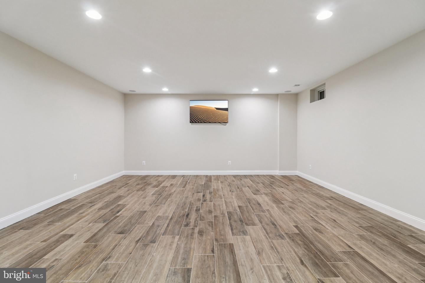 5800 FOX CHAPEL ESTATES DR, FAIRFAX, Virginia 22030, 6 Bedrooms Bedrooms, ,6 BathroomsBathrooms,Residential,For sale,5800 FOX CHAPEL ESTATES DR,VAFX2273616 MLS # VAFX2273616 5800 FOX CHAPEL ESTATES DR, FAIRFAX, Virginia 22030, 6 Bedrooms Bedrooms, ,6 BathroomsBathrooms,Residential,For sale,5800 FOX CHAPEL ESTATES DR,VAFX2273616 MLS # VAFX2273616