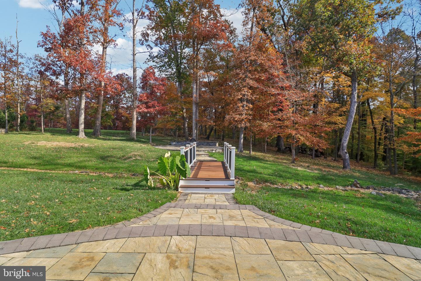 5800 FOX CHAPEL ESTATES DR, FAIRFAX, Virginia 22030, 6 Bedrooms Bedrooms, ,6 BathroomsBathrooms,Residential,For sale,5800 FOX CHAPEL ESTATES DR,VAFX2273616 MLS # VAFX2273616 5800 FOX CHAPEL ESTATES DR, FAIRFAX, Virginia 22030, 6 Bedrooms Bedrooms, ,6 BathroomsBathrooms,Residential,For sale,5800 FOX CHAPEL ESTATES DR,VAFX2273616 MLS # VAFX2273616