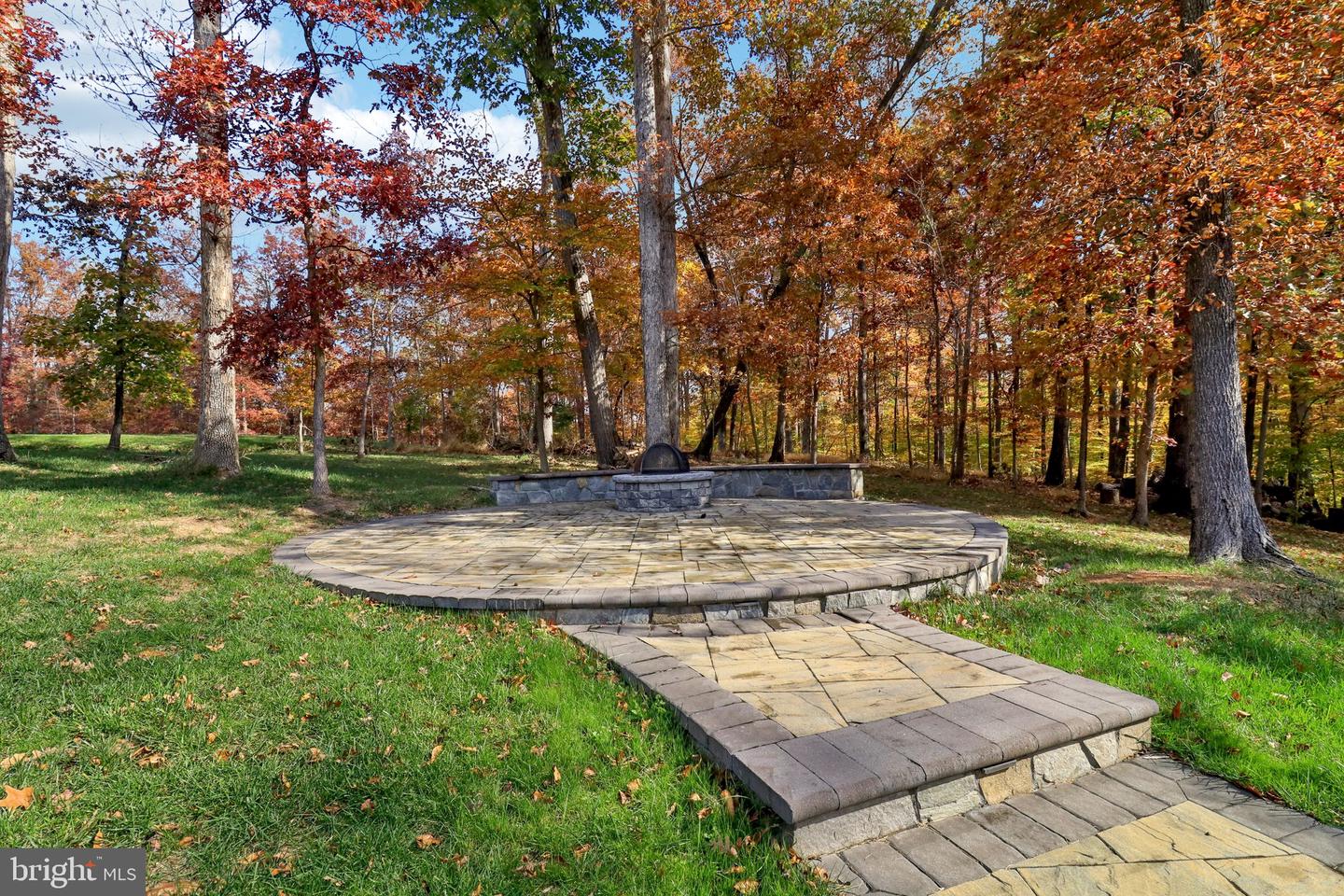 5800 FOX CHAPEL ESTATES DR, FAIRFAX, Virginia 22030, 6 Bedrooms Bedrooms, ,6 BathroomsBathrooms,Residential,For sale,5800 FOX CHAPEL ESTATES DR,VAFX2273616 MLS # VAFX2273616 5800 FOX CHAPEL ESTATES DR, FAIRFAX, Virginia 22030, 6 Bedrooms Bedrooms, ,6 BathroomsBathrooms,Residential,For sale,5800 FOX CHAPEL ESTATES DR,VAFX2273616 MLS # VAFX2273616