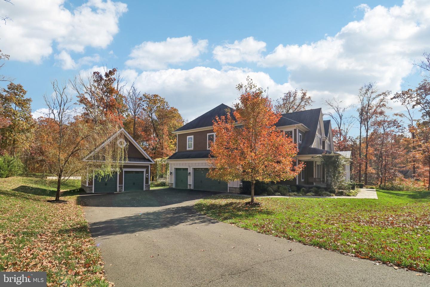 5800 FOX CHAPEL ESTATES DR, FAIRFAX, Virginia 22030, 6 Bedrooms Bedrooms, ,6 BathroomsBathrooms,Residential,For sale,5800 FOX CHAPEL ESTATES DR,VAFX2273616 MLS # VAFX2273616 5800 FOX CHAPEL ESTATES DR, FAIRFAX, Virginia 22030, 6 Bedrooms Bedrooms, ,6 BathroomsBathrooms,Residential,For sale,5800 FOX CHAPEL ESTATES DR,VAFX2273616 MLS # VAFX2273616