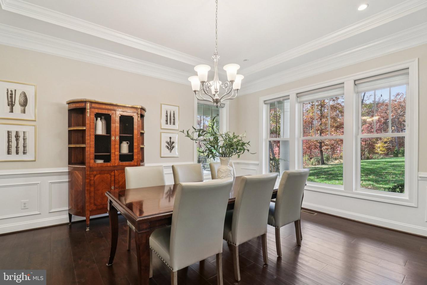 5800 FOX CHAPEL ESTATES DR, FAIRFAX, Virginia 22030, 6 Bedrooms Bedrooms, ,6 BathroomsBathrooms,Residential,For sale,5800 FOX CHAPEL ESTATES DR,VAFX2273616 MLS # VAFX2273616 5800 FOX CHAPEL ESTATES DR, FAIRFAX, Virginia 22030, 6 Bedrooms Bedrooms, ,6 BathroomsBathrooms,Residential,For sale,5800 FOX CHAPEL ESTATES DR,VAFX2273616 MLS # VAFX2273616