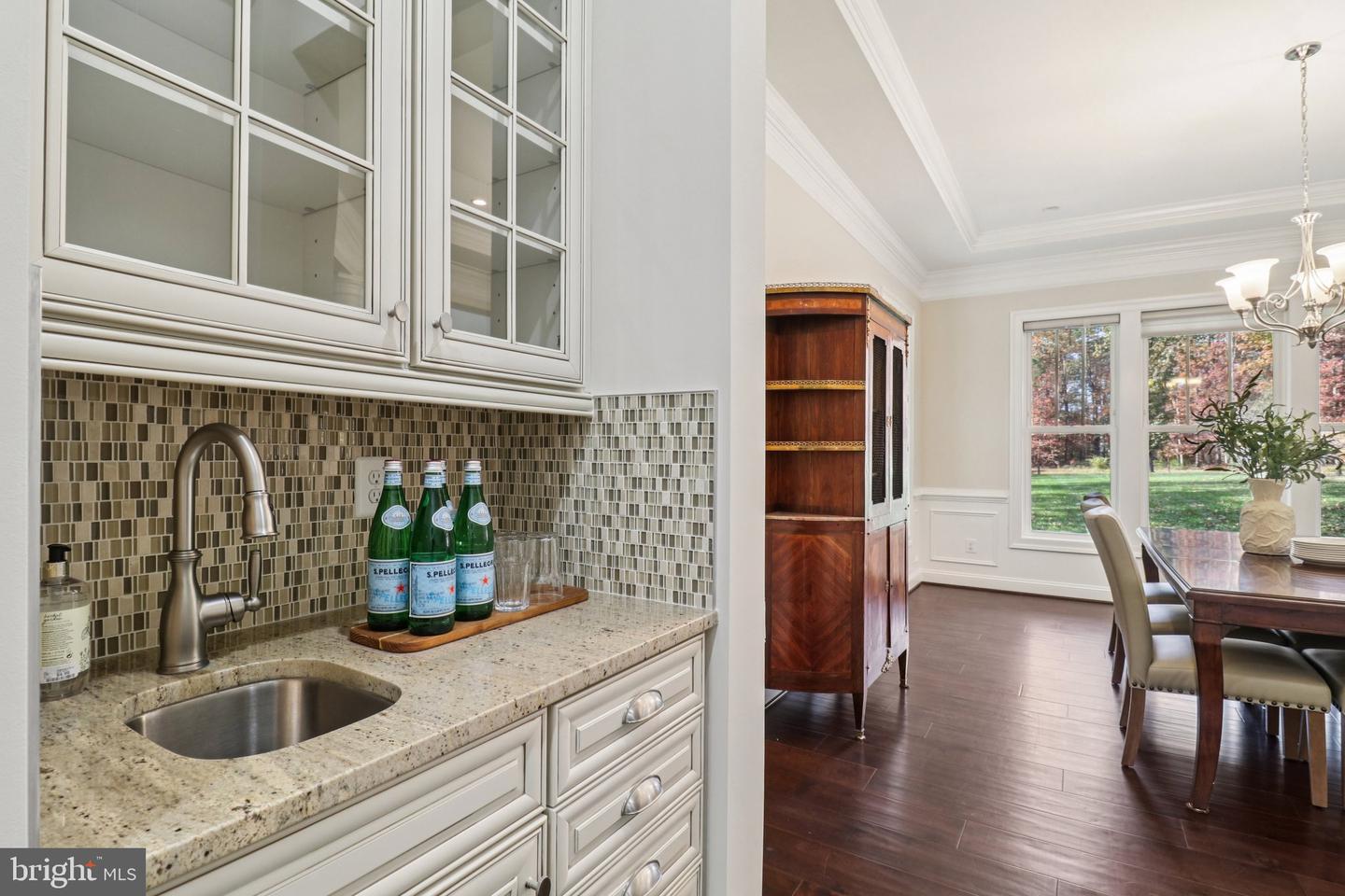 5800 FOX CHAPEL ESTATES DR, FAIRFAX, Virginia 22030, 6 Bedrooms Bedrooms, ,6 BathroomsBathrooms,Residential,For sale,5800 FOX CHAPEL ESTATES DR,VAFX2273616 MLS # VAFX2273616 5800 FOX CHAPEL ESTATES DR, FAIRFAX, Virginia 22030, 6 Bedrooms Bedrooms, ,6 BathroomsBathrooms,Residential,For sale,5800 FOX CHAPEL ESTATES DR,VAFX2273616 MLS # VAFX2273616