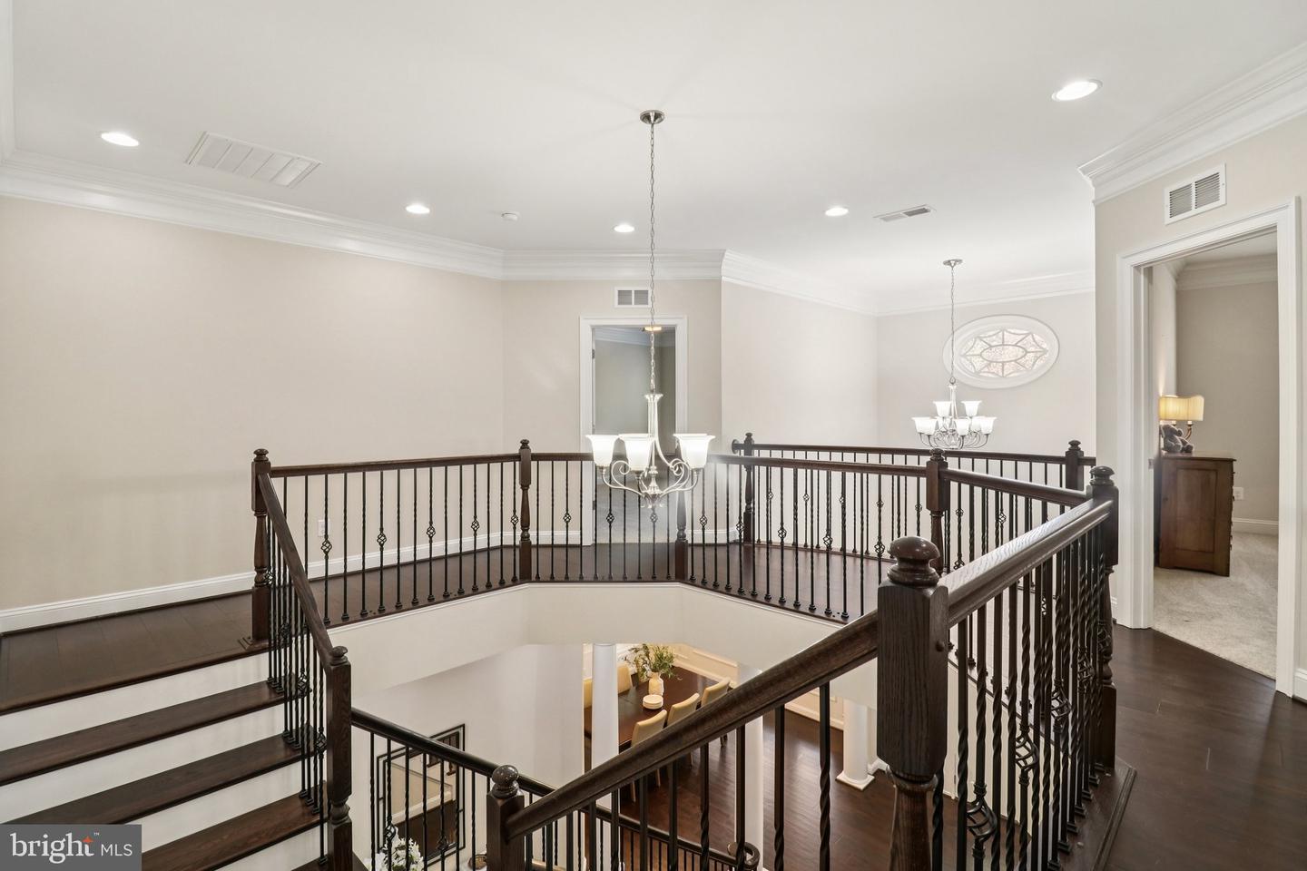 5800 FOX CHAPEL ESTATES DR, FAIRFAX, Virginia 22030, 6 Bedrooms Bedrooms, ,6 BathroomsBathrooms,Residential,For sale,5800 FOX CHAPEL ESTATES DR,VAFX2273616 MLS # VAFX2273616 5800 FOX CHAPEL ESTATES DR, FAIRFAX, Virginia 22030, 6 Bedrooms Bedrooms, ,6 BathroomsBathrooms,Residential,For sale,5800 FOX CHAPEL ESTATES DR,VAFX2273616 MLS # VAFX2273616