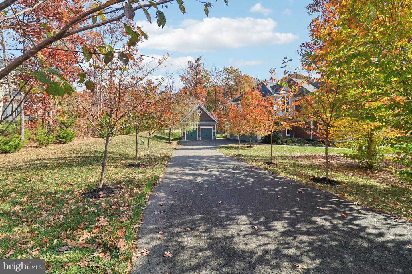 5800 FOX CHAPEL ESTATES DR, FAIRFAX, Virginia 22030, 6 Bedrooms Bedrooms, ,6 BathroomsBathrooms,Residential,For sale,5800 FOX CHAPEL ESTATES DR,VAFX2273616 MLS # VAFX2273616 5800 FOX CHAPEL ESTATES DR, FAIRFAX, Virginia 22030, 6 Bedrooms Bedrooms, ,6 BathroomsBathrooms,Residential,For sale,5800 FOX CHAPEL ESTATES DR,VAFX2273616 MLS # VAFX2273616