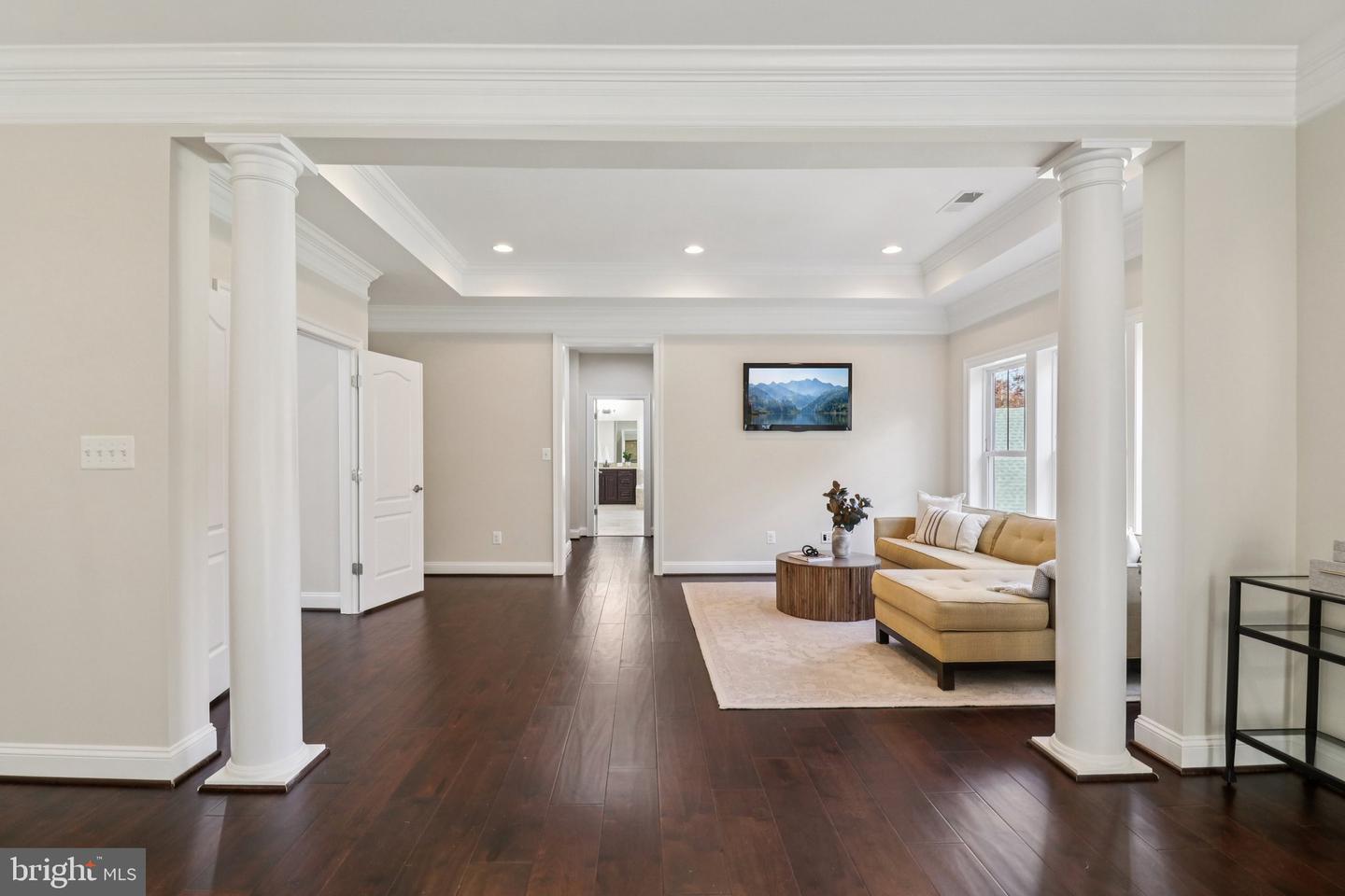 5800 FOX CHAPEL ESTATES DR, FAIRFAX, Virginia 22030, 6 Bedrooms Bedrooms, ,6 BathroomsBathrooms,Residential,For sale,5800 FOX CHAPEL ESTATES DR,VAFX2273616 MLS # VAFX2273616 5800 FOX CHAPEL ESTATES DR, FAIRFAX, Virginia 22030, 6 Bedrooms Bedrooms, ,6 BathroomsBathrooms,Residential,For sale,5800 FOX CHAPEL ESTATES DR,VAFX2273616 MLS # VAFX2273616