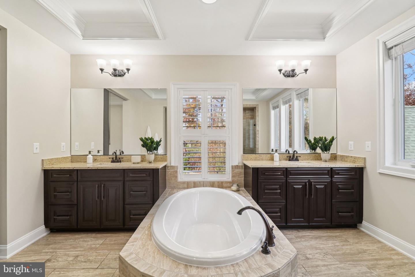 5800 FOX CHAPEL ESTATES DR, FAIRFAX, Virginia 22030, 6 Bedrooms Bedrooms, ,6 BathroomsBathrooms,Residential,For sale,5800 FOX CHAPEL ESTATES DR,VAFX2273616 MLS # VAFX2273616 5800 FOX CHAPEL ESTATES DR, FAIRFAX, Virginia 22030, 6 Bedrooms Bedrooms, ,6 BathroomsBathrooms,Residential,For sale,5800 FOX CHAPEL ESTATES DR,VAFX2273616 MLS # VAFX2273616