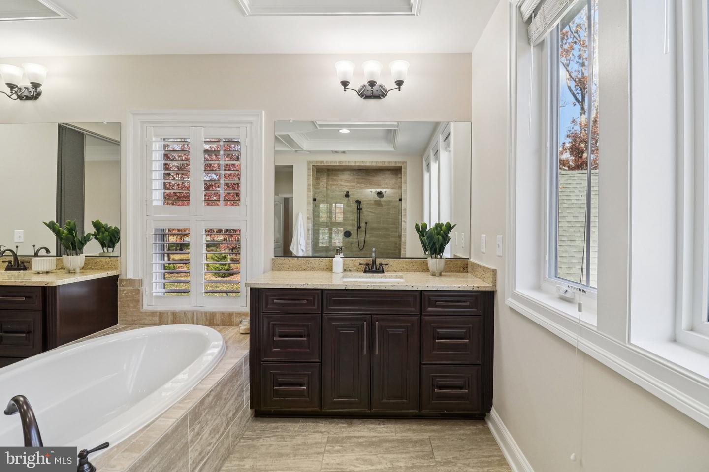 5800 FOX CHAPEL ESTATES DR, FAIRFAX, Virginia 22030, 6 Bedrooms Bedrooms, ,6 BathroomsBathrooms,Residential,For sale,5800 FOX CHAPEL ESTATES DR,VAFX2273616 MLS # VAFX2273616 5800 FOX CHAPEL ESTATES DR, FAIRFAX, Virginia 22030, 6 Bedrooms Bedrooms, ,6 BathroomsBathrooms,Residential,For sale,5800 FOX CHAPEL ESTATES DR,VAFX2273616 MLS # VAFX2273616