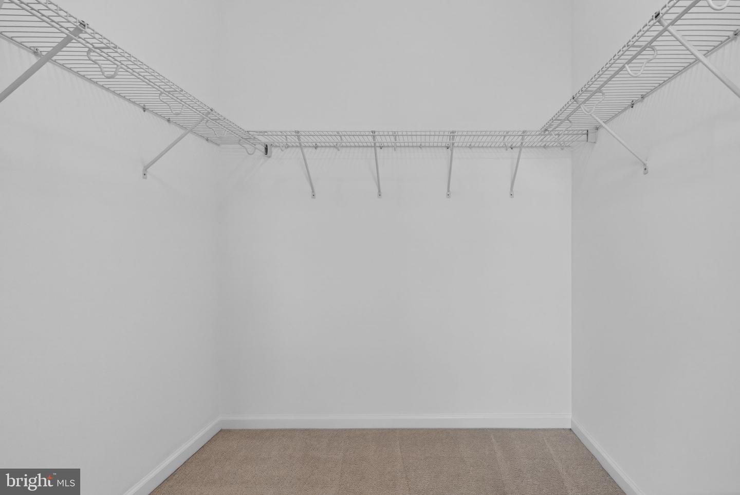 21015 HONEYCREEPER PL, LEESBURG, Virginia 20175, 5 Bedrooms Bedrooms, ,4 BathroomsBathrooms,Residential,For sale,21015 HONEYCREEPER PL,VALO2108778 MLS # VALO2108778