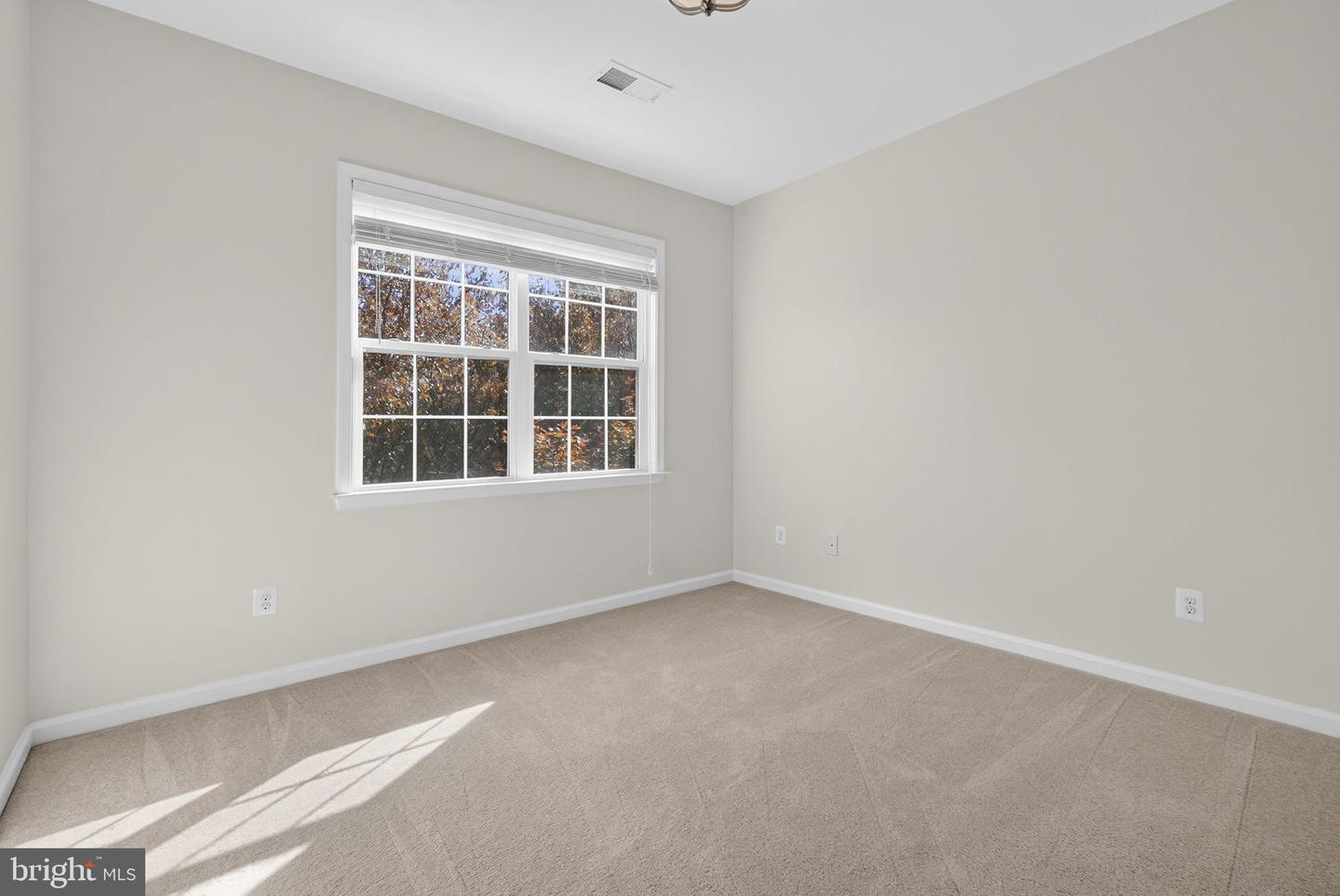 21015 HONEYCREEPER PL, LEESBURG, Virginia 20175, 5 Bedrooms Bedrooms, ,4 BathroomsBathrooms,Residential,For sale,21015 HONEYCREEPER PL,VALO2108778 MLS # VALO2108778