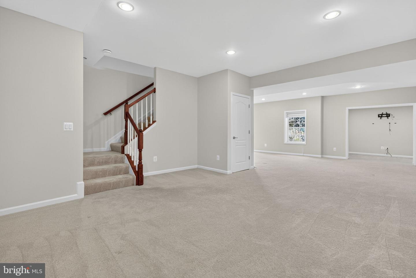 21015 HONEYCREEPER PL, LEESBURG, Virginia 20175, 5 Bedrooms Bedrooms, ,4 BathroomsBathrooms,Residential,For sale,21015 HONEYCREEPER PL,VALO2108778 MLS # VALO2108778