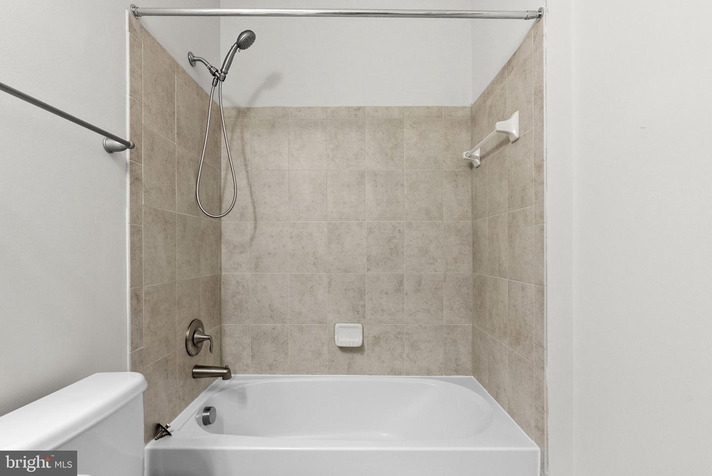 21015 HONEYCREEPER PL, LEESBURG, Virginia 20175, 5 Bedrooms Bedrooms, ,4 BathroomsBathrooms,Residential,For sale,21015 HONEYCREEPER PL,VALO2108778 MLS # VALO2108778