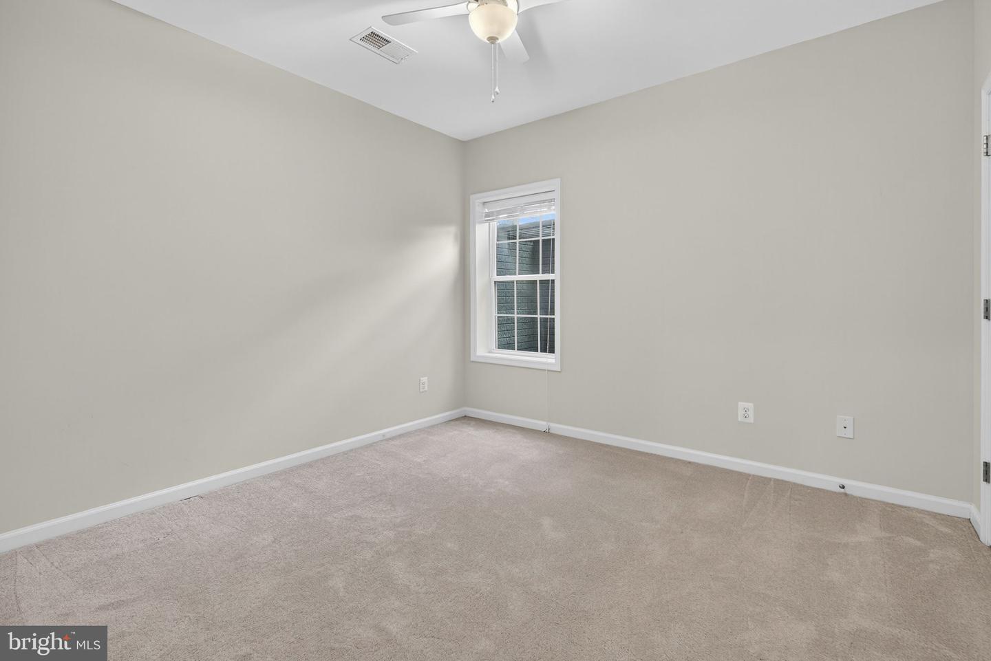 21015 HONEYCREEPER PL, LEESBURG, Virginia 20175, 5 Bedrooms Bedrooms, ,4 BathroomsBathrooms,Residential,For sale,21015 HONEYCREEPER PL,VALO2108778 MLS # VALO2108778