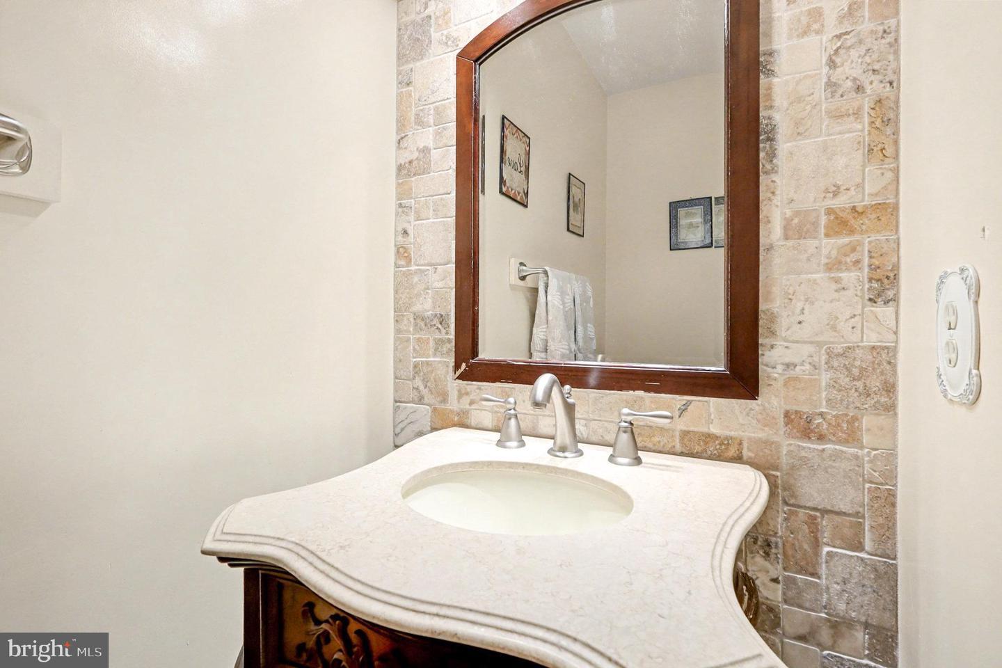 3606 CANOE BIRCH CT, FAIRFAX, Virginia 22033, 4 Bedrooms Bedrooms, 8 Rooms Rooms,3 BathroomsBathrooms,Residential,For sale,3606 CANOE BIRCH CT,VAFX2274422 MLS # VAFX2274422 3606 CANOE BIRCH CT, FAIRFAX, Virginia 22033, 4 Bedrooms Bedrooms, 8 Rooms Rooms,3 BathroomsBathrooms,Residential,For sale,3606 CANOE BIRCH CT,VAFX2274422 MLS # VAFX2274422