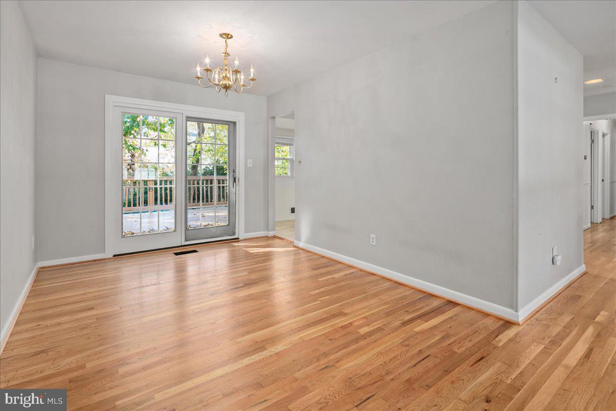 3026 BATTERSEA LN, ALEXANDRIA, Virginia 22309, 5 Bedrooms Bedrooms, ,3 BathroomsBathrooms,Residential,For sale,3026 BATTERSEA LN,VAFX2274490 MLS # VAFX2274490 3026 BATTERSEA LN, ALEXANDRIA, Virginia 22309, 5 Bedrooms Bedrooms, ,3 BathroomsBathrooms,Residential,For sale,3026 BATTERSEA LN,VAFX2274490 MLS # VAFX2274490