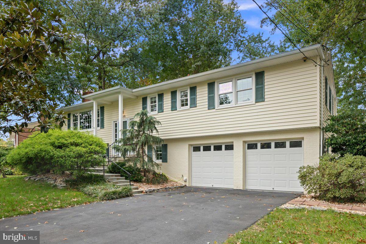 3026 BATTERSEA LN, ALEXANDRIA, Virginia 22309, 5 Bedrooms Bedrooms, ,3 BathroomsBathrooms,Residential,For sale,3026 BATTERSEA LN,VAFX2274490 MLS # VAFX2274490 3026 BATTERSEA LN, ALEXANDRIA, Virginia 22309, 5 Bedrooms Bedrooms, ,3 BathroomsBathrooms,Residential,For sale,3026 BATTERSEA LN,VAFX2274490 MLS # VAFX2274490