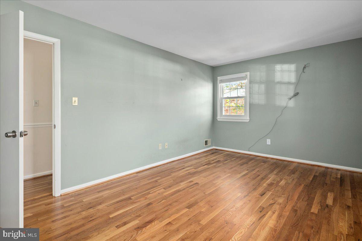 3026 BATTERSEA LN, ALEXANDRIA, Virginia 22309, 5 Bedrooms Bedrooms, ,3 BathroomsBathrooms,Residential,For sale,3026 BATTERSEA LN,VAFX2274490 MLS # VAFX2274490 3026 BATTERSEA LN, ALEXANDRIA, Virginia 22309, 5 Bedrooms Bedrooms, ,3 BathroomsBathrooms,Residential,For sale,3026 BATTERSEA LN,VAFX2274490 MLS # VAFX2274490