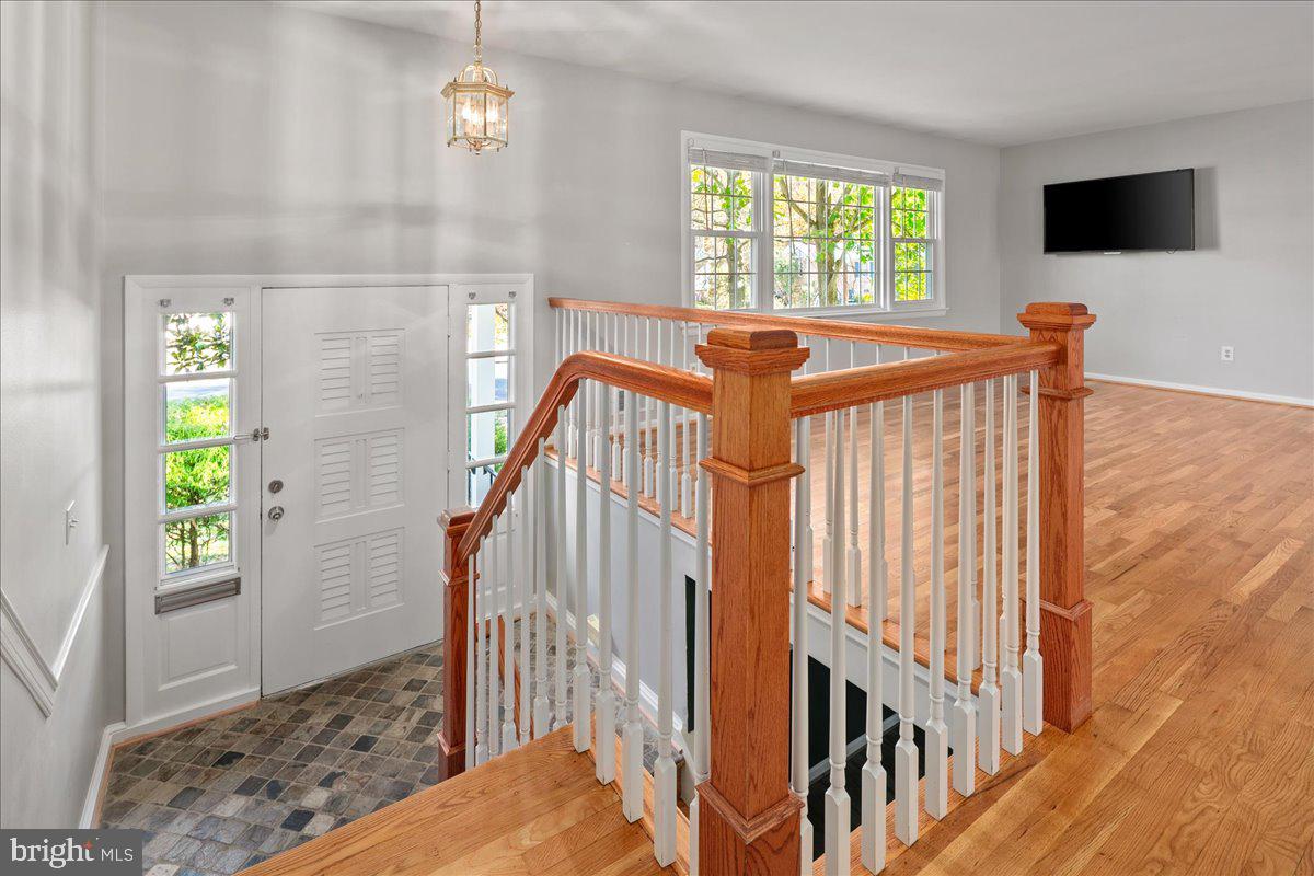 3026 BATTERSEA LN, ALEXANDRIA, Virginia 22309, 5 Bedrooms Bedrooms, ,3 BathroomsBathrooms,Residential,For sale,3026 BATTERSEA LN,VAFX2274490 MLS # VAFX2274490 3026 BATTERSEA LN, ALEXANDRIA, Virginia 22309, 5 Bedrooms Bedrooms, ,3 BathroomsBathrooms,Residential,For sale,3026 BATTERSEA LN,VAFX2274490 MLS # VAFX2274490