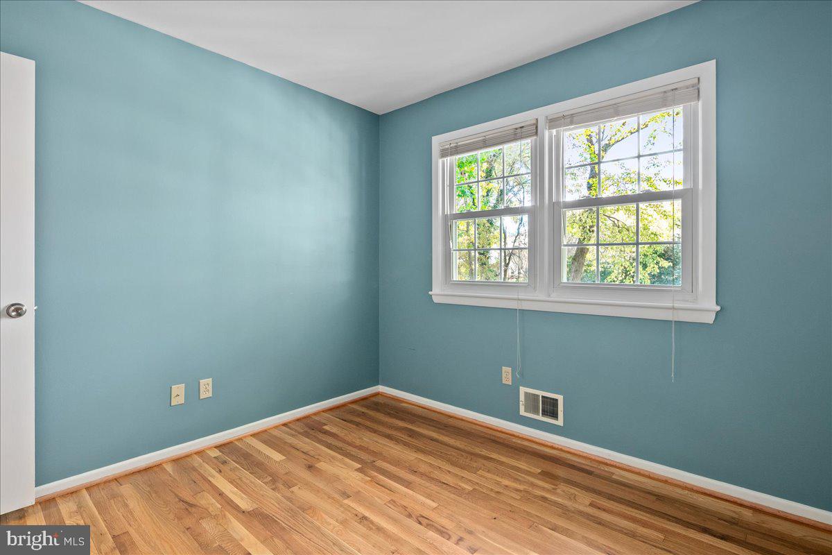 3026 BATTERSEA LN, ALEXANDRIA, Virginia 22309, 5 Bedrooms Bedrooms, ,3 BathroomsBathrooms,Residential,For sale,3026 BATTERSEA LN,VAFX2274490 MLS # VAFX2274490 3026 BATTERSEA LN, ALEXANDRIA, Virginia 22309, 5 Bedrooms Bedrooms, ,3 BathroomsBathrooms,Residential,For sale,3026 BATTERSEA LN,VAFX2274490 MLS # VAFX2274490