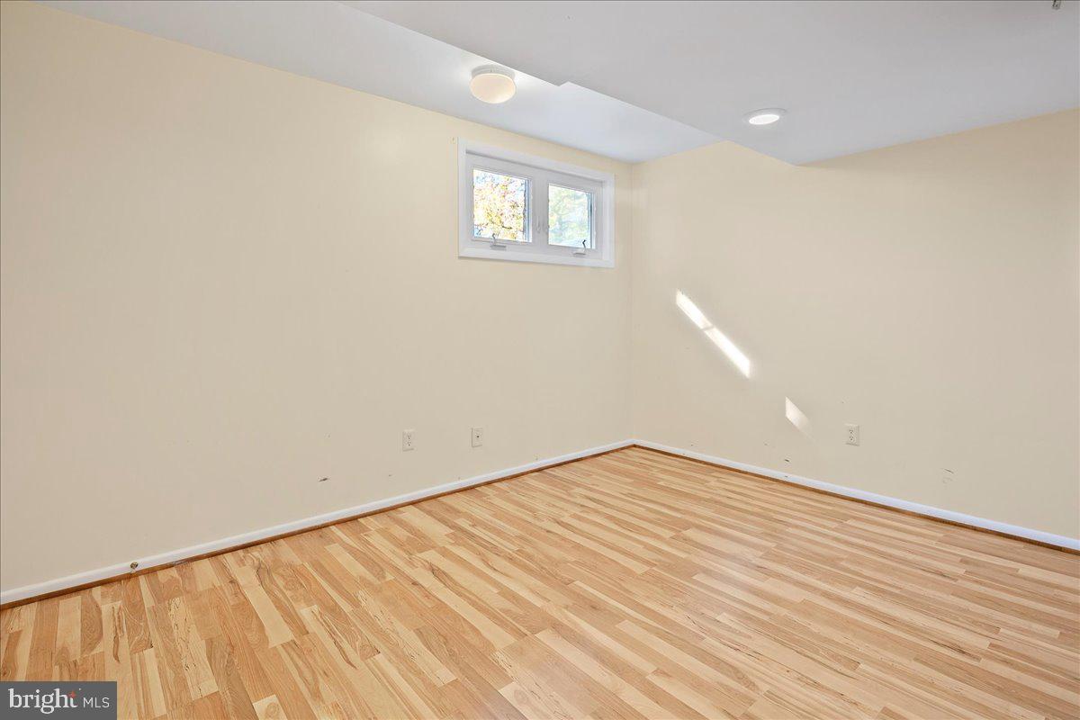 3026 BATTERSEA LN, ALEXANDRIA, Virginia 22309, 5 Bedrooms Bedrooms, ,3 BathroomsBathrooms,Residential,For sale,3026 BATTERSEA LN,VAFX2274490 MLS # VAFX2274490 3026 BATTERSEA LN, ALEXANDRIA, Virginia 22309, 5 Bedrooms Bedrooms, ,3 BathroomsBathrooms,Residential,For sale,3026 BATTERSEA LN,VAFX2274490 MLS # VAFX2274490