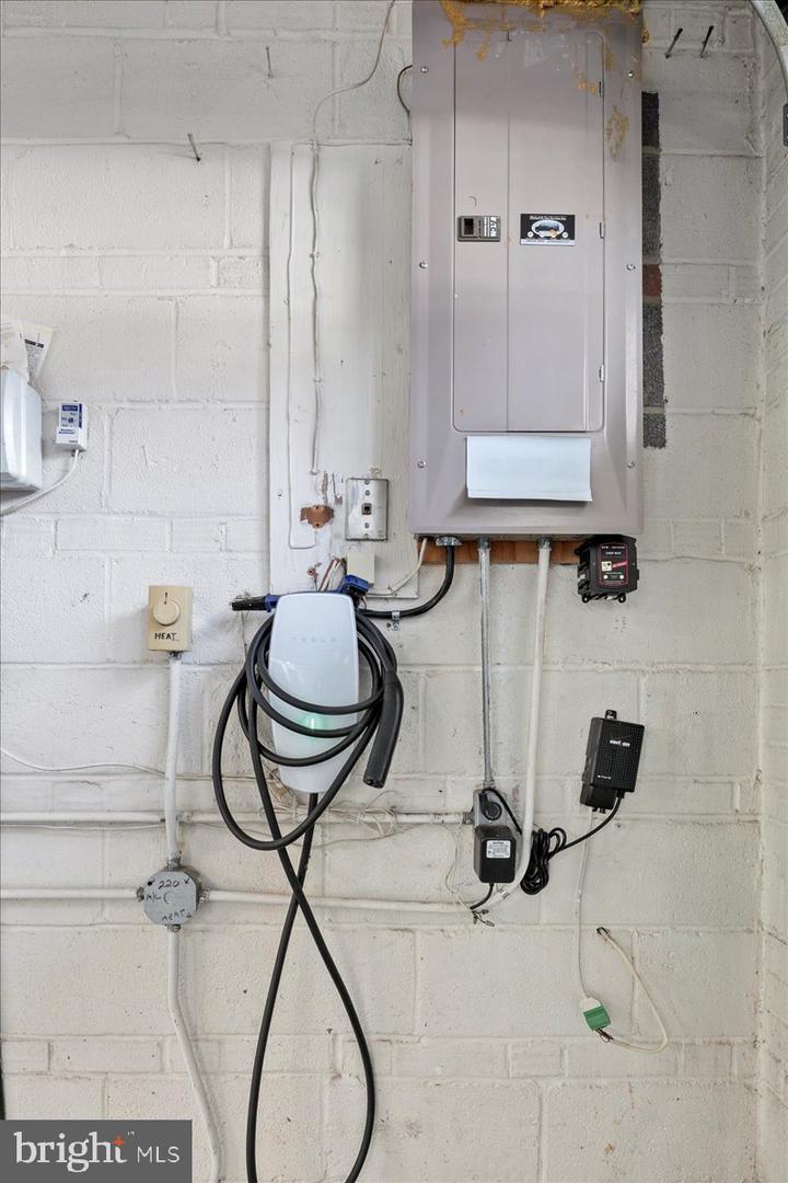 3026 BATTERSEA LN, ALEXANDRIA, Virginia 22309, 5 Bedrooms Bedrooms, ,3 BathroomsBathrooms,Residential,For sale,3026 BATTERSEA LN,VAFX2274490 MLS # VAFX2274490 3026 BATTERSEA LN, ALEXANDRIA, Virginia 22309, 5 Bedrooms Bedrooms, ,3 BathroomsBathrooms,Residential,For sale,3026 BATTERSEA LN,VAFX2274490 MLS # VAFX2274490