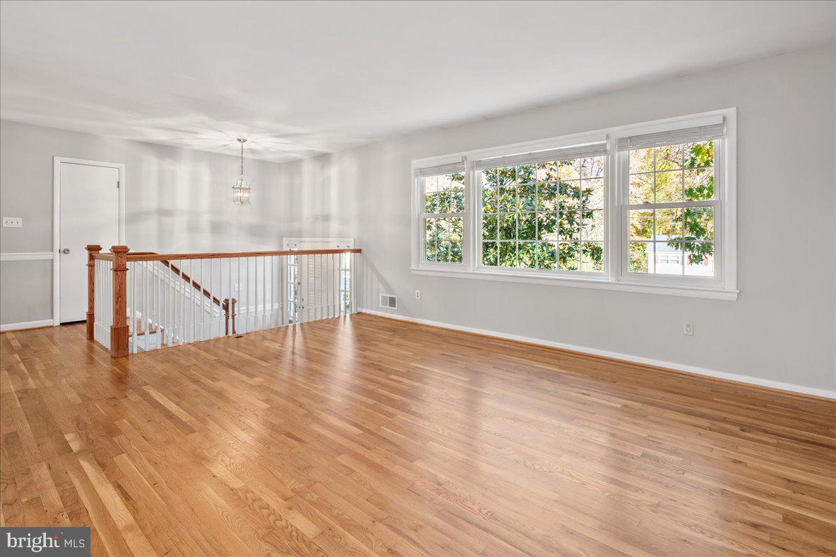 3026 BATTERSEA LN, ALEXANDRIA, Virginia 22309, 5 Bedrooms Bedrooms, ,3 BathroomsBathrooms,Residential,For sale,3026 BATTERSEA LN,VAFX2274490 MLS # VAFX2274490 3026 BATTERSEA LN, ALEXANDRIA, Virginia 22309, 5 Bedrooms Bedrooms, ,3 BathroomsBathrooms,Residential,For sale,3026 BATTERSEA LN,VAFX2274490 MLS # VAFX2274490