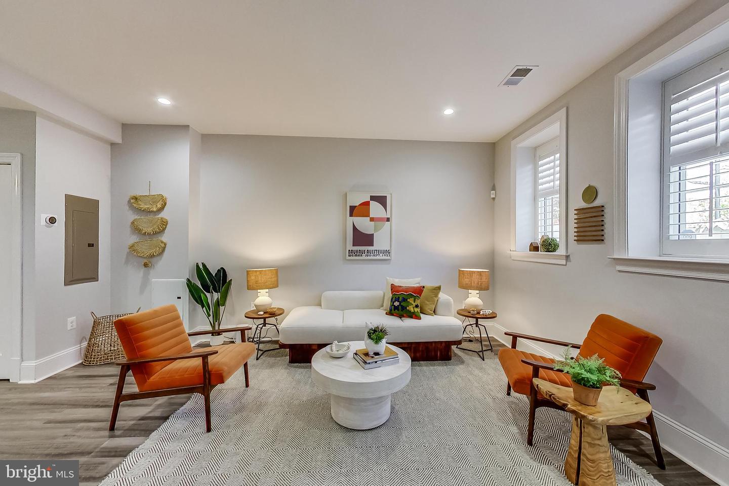 819 D ST NE #7, WASHINGTON, District Of Columbia 20002, 1 Bedroom Bedrooms, ,1 BathroomBathrooms,Residential,For sale,819 D ST NE #7,DCDC2227382 MLS # DCDC2227382 819 D ST NE #7, WASHINGTON, District Of Columbia 20002, 1 Bedroom Bedrooms, ,1 BathroomBathrooms,Residential,For sale,819 D ST NE #7,DCDC2227382 MLS # DCDC2227382