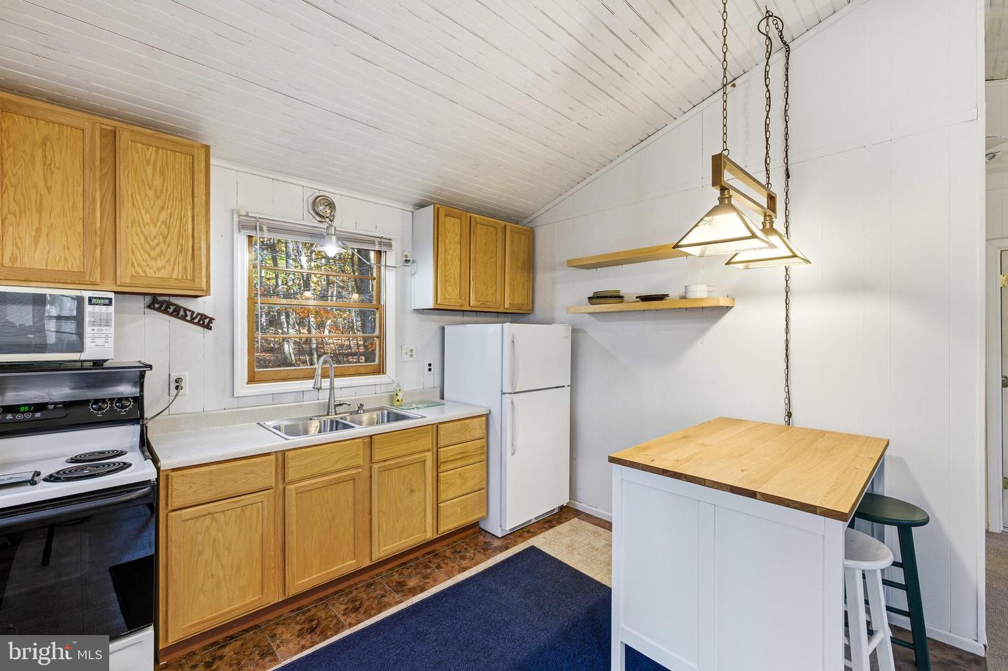 335 WILDWOOD LN, SHENANDOAH, Virginia 22849, 2 Bedrooms Bedrooms, ,1 BathroomBathrooms,Residential,For sale,335 WILDWOOD LN,VAPA2005504 MLS # VAPA2005504 335 WILDWOOD LN, SHENANDOAH, Virginia 22849, 2 Bedrooms Bedrooms, ,1 BathroomBathrooms,Residential,For sale,335 WILDWOOD LN,VAPA2005504 MLS # VAPA2005504