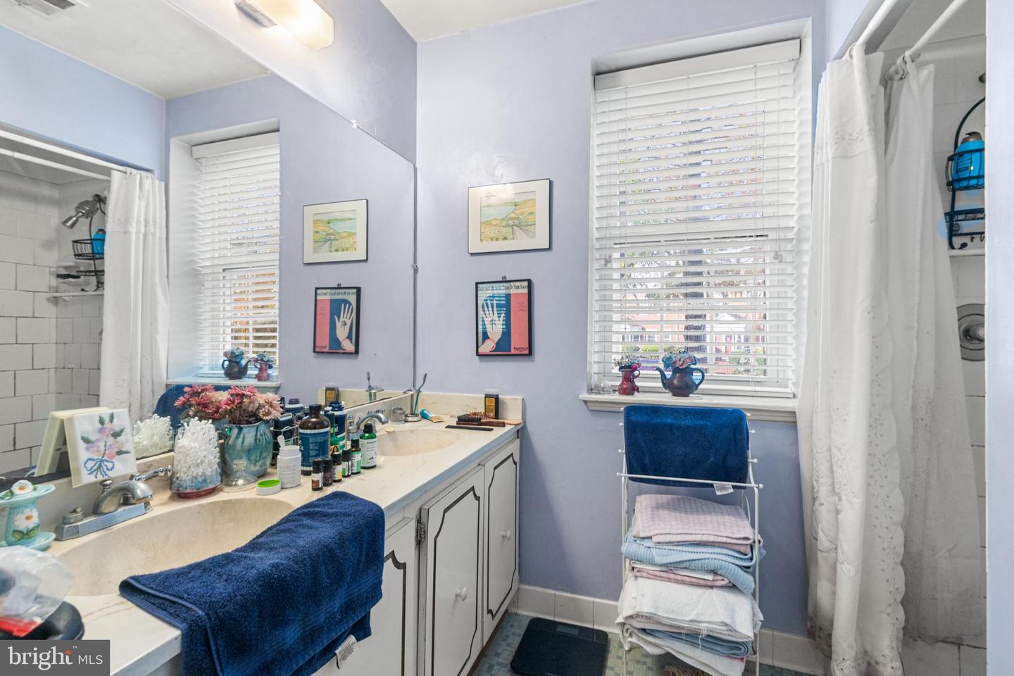 4427 34TH ST S, ARLINGTON, Virginia 22206, 2 Bedrooms Bedrooms, ,3 BathroomsBathrooms,Residential,For sale,4427 34TH ST S,VAAR2065054 MLS # VAAR2065054 4427 34TH ST S, ARLINGTON, Virginia 22206, 2 Bedrooms Bedrooms, ,3 BathroomsBathrooms,Residential,For sale,4427 34TH ST S,VAAR2065054 MLS # VAAR2065054