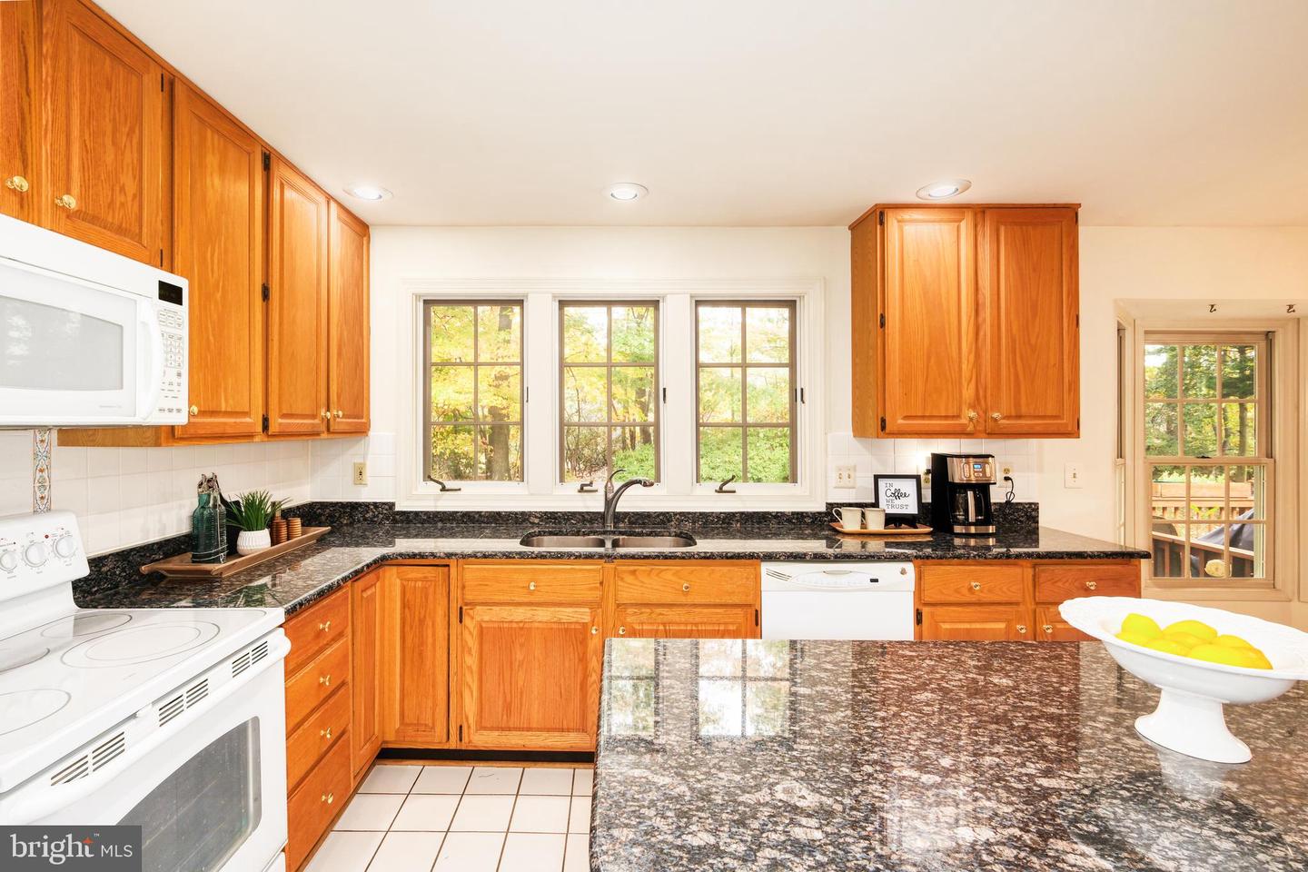 8625 OAK CHASE CIR, FAIRFAX STATION, Virginia 22039, 4 Bedrooms Bedrooms, ,3 BathroomsBathrooms,Residential,For sale,8625 OAK CHASE CIR,VAFX2275080 MLS # VAFX2275080 8625 OAK CHASE CIR, FAIRFAX STATION, Virginia 22039, 4 Bedrooms Bedrooms, ,3 BathroomsBathrooms,Residential,For sale,8625 OAK CHASE CIR,VAFX2275080 MLS # VAFX2275080