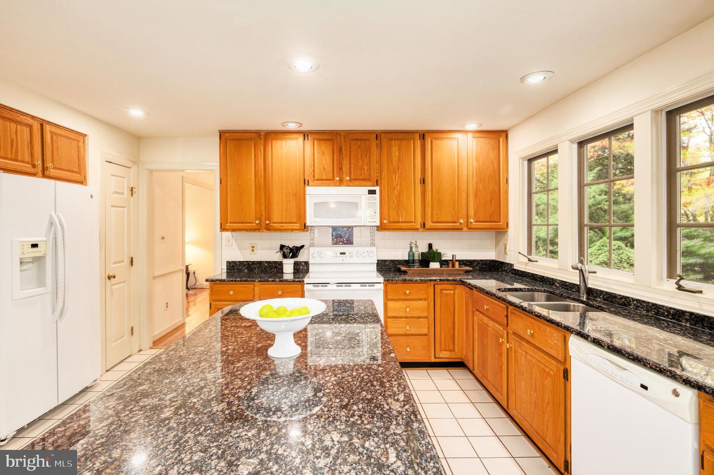 8625 OAK CHASE CIR, FAIRFAX STATION, Virginia 22039, 4 Bedrooms Bedrooms, ,3 BathroomsBathrooms,Residential,For sale,8625 OAK CHASE CIR,VAFX2275080 MLS # VAFX2275080 8625 OAK CHASE CIR, FAIRFAX STATION, Virginia 22039, 4 Bedrooms Bedrooms, ,3 BathroomsBathrooms,Residential,For sale,8625 OAK CHASE CIR,VAFX2275080 MLS # VAFX2275080