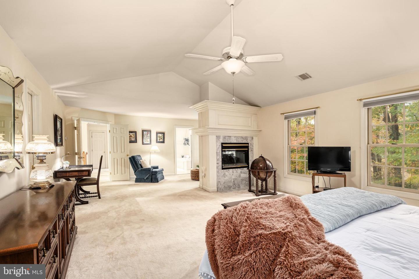 8625 OAK CHASE CIR, FAIRFAX STATION, Virginia 22039, 4 Bedrooms Bedrooms, ,3 BathroomsBathrooms,Residential,For sale,8625 OAK CHASE CIR,VAFX2275080 MLS # VAFX2275080 8625 OAK CHASE CIR, FAIRFAX STATION, Virginia 22039, 4 Bedrooms Bedrooms, ,3 BathroomsBathrooms,Residential,For sale,8625 OAK CHASE CIR,VAFX2275080 MLS # VAFX2275080