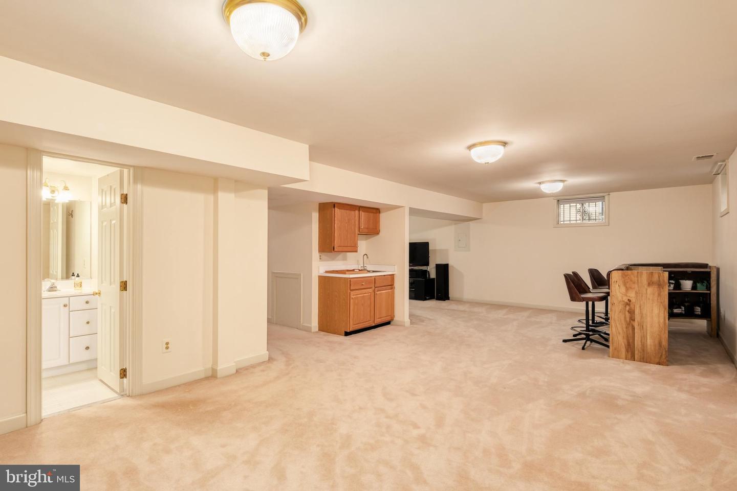 8625 OAK CHASE CIR, FAIRFAX STATION, Virginia 22039, 4 Bedrooms Bedrooms, ,3 BathroomsBathrooms,Residential,For sale,8625 OAK CHASE CIR,VAFX2275080 MLS # VAFX2275080 8625 OAK CHASE CIR, FAIRFAX STATION, Virginia 22039, 4 Bedrooms Bedrooms, ,3 BathroomsBathrooms,Residential,For sale,8625 OAK CHASE CIR,VAFX2275080 MLS # VAFX2275080