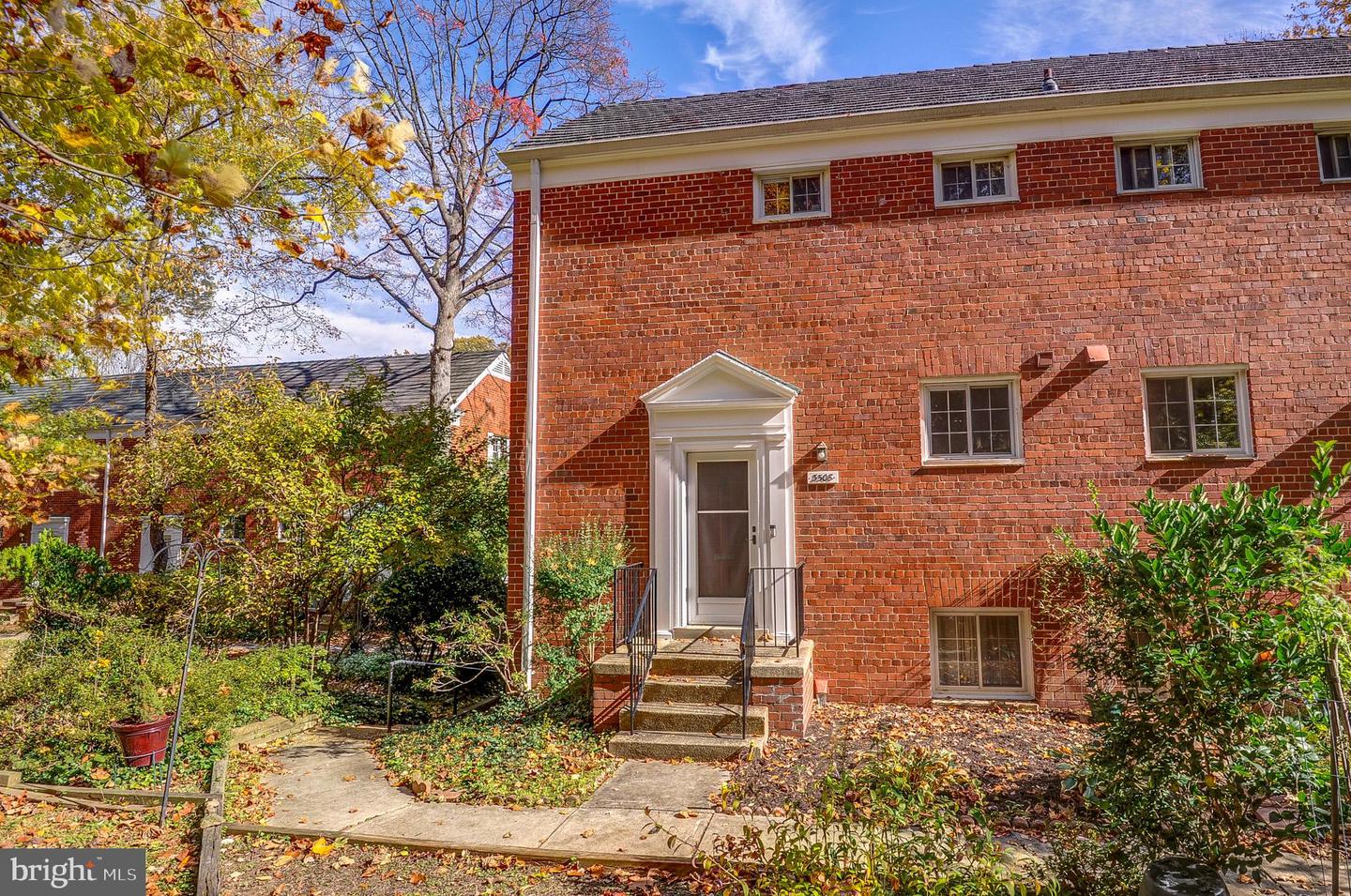 3508 VALLEY DR, ALEXANDRIA, Virginia 22302, 2 Bedrooms Bedrooms, ,1 BathroomBathrooms,Residential,For sale,3508 VALLEY DR,VAAX2051038 MLS # VAAX2051038 3508 VALLEY DR, ALEXANDRIA, Virginia 22302, 2 Bedrooms Bedrooms, ,1 BathroomBathrooms,Residential,For sale,3508 VALLEY DR,VAAX2051038 MLS # VAAX2051038