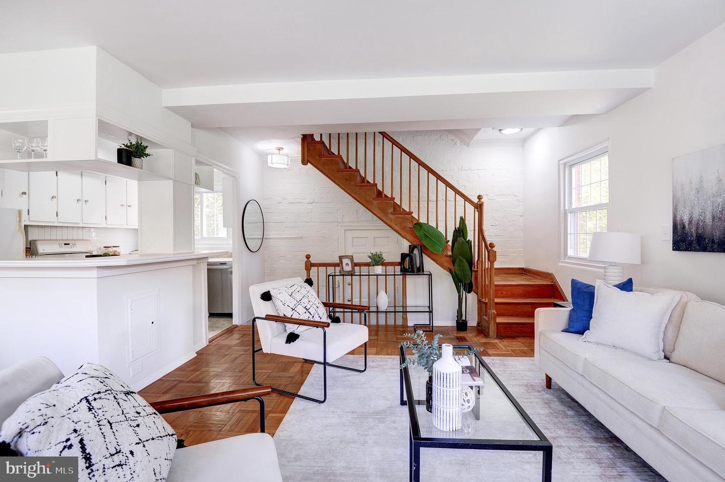 3508 VALLEY DR, ALEXANDRIA, Virginia 22302, 2 Bedrooms Bedrooms, ,1 BathroomBathrooms,Residential,For sale,3508 VALLEY DR,VAAX2051038 MLS # VAAX2051038 3508 VALLEY DR, ALEXANDRIA, Virginia 22302, 2 Bedrooms Bedrooms, ,1 BathroomBathrooms,Residential,For sale,3508 VALLEY DR,VAAX2051038 MLS # VAAX2051038