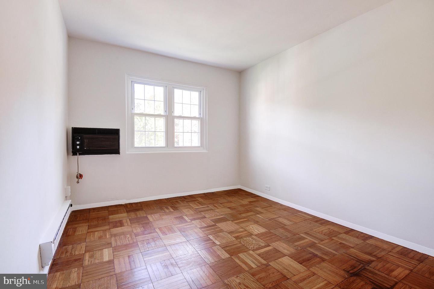 3508 VALLEY DR, ALEXANDRIA, Virginia 22302, 2 Bedrooms Bedrooms, ,1 BathroomBathrooms,Residential,For sale,3508 VALLEY DR,VAAX2051038 MLS # VAAX2051038 3508 VALLEY DR, ALEXANDRIA, Virginia 22302, 2 Bedrooms Bedrooms, ,1 BathroomBathrooms,Residential,For sale,3508 VALLEY DR,VAAX2051038 MLS # VAAX2051038