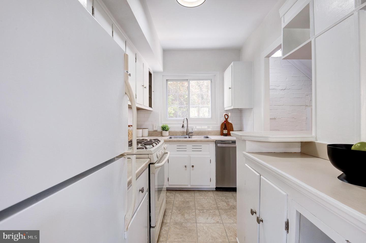 3508 VALLEY DR, ALEXANDRIA, Virginia 22302, 2 Bedrooms Bedrooms, ,1 BathroomBathrooms,Residential,For sale,3508 VALLEY DR,VAAX2051038 MLS # VAAX2051038 3508 VALLEY DR, ALEXANDRIA, Virginia 22302, 2 Bedrooms Bedrooms, ,1 BathroomBathrooms,Residential,For sale,3508 VALLEY DR,VAAX2051038 MLS # VAAX2051038