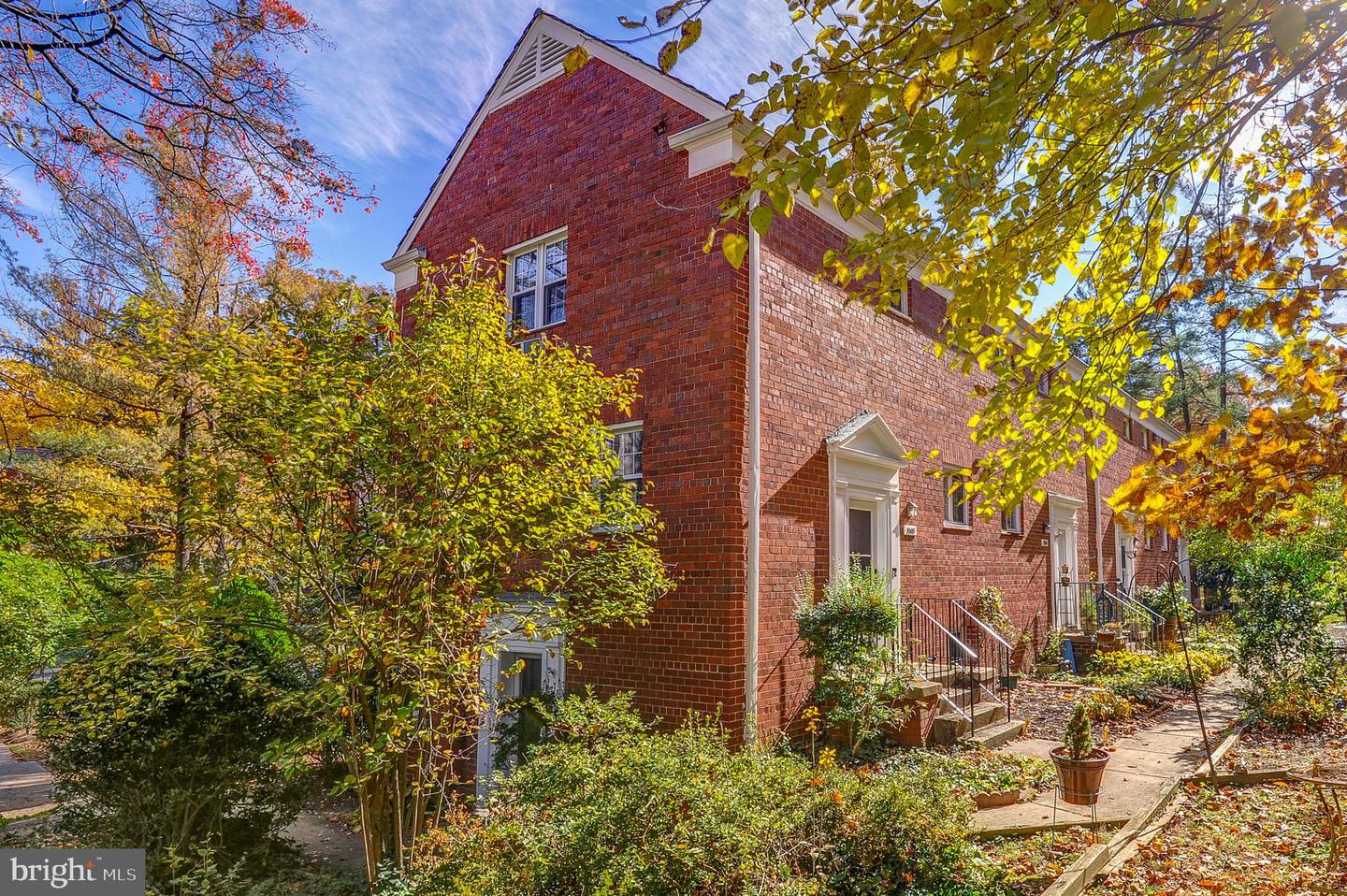 3508 VALLEY DR, ALEXANDRIA, Virginia 22302, 2 Bedrooms Bedrooms, ,1 BathroomBathrooms,Residential,For sale,3508 VALLEY DR,VAAX2051038 MLS # VAAX2051038 3508 VALLEY DR, ALEXANDRIA, Virginia 22302, 2 Bedrooms Bedrooms, ,1 BathroomBathrooms,Residential,For sale,3508 VALLEY DR,VAAX2051038 MLS # VAAX2051038