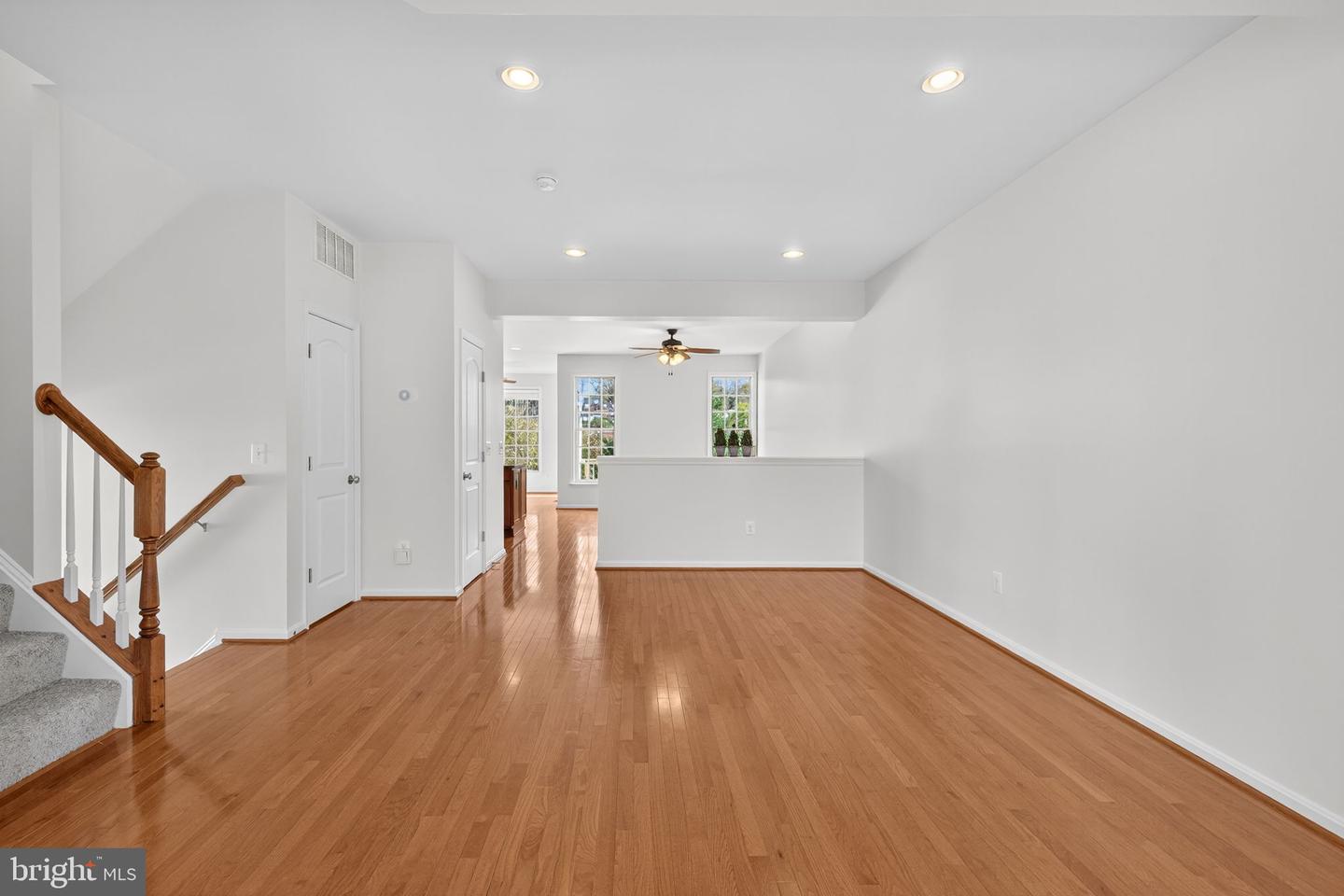 155 ROYAL CT, WARRENTON, Virginia 20186, 4 Bedrooms Bedrooms, 7 Rooms Rooms,3 BathroomsBathrooms,Residential,For sale,155 ROYAL CT,VAFQ2019452 MLS # VAFQ2019452 155 ROYAL CT, WARRENTON, Virginia 20186, 4 Bedrooms Bedrooms, 7 Rooms Rooms,3 BathroomsBathrooms,Residential,For sale,155 ROYAL CT,VAFQ2019452 MLS # VAFQ2019452