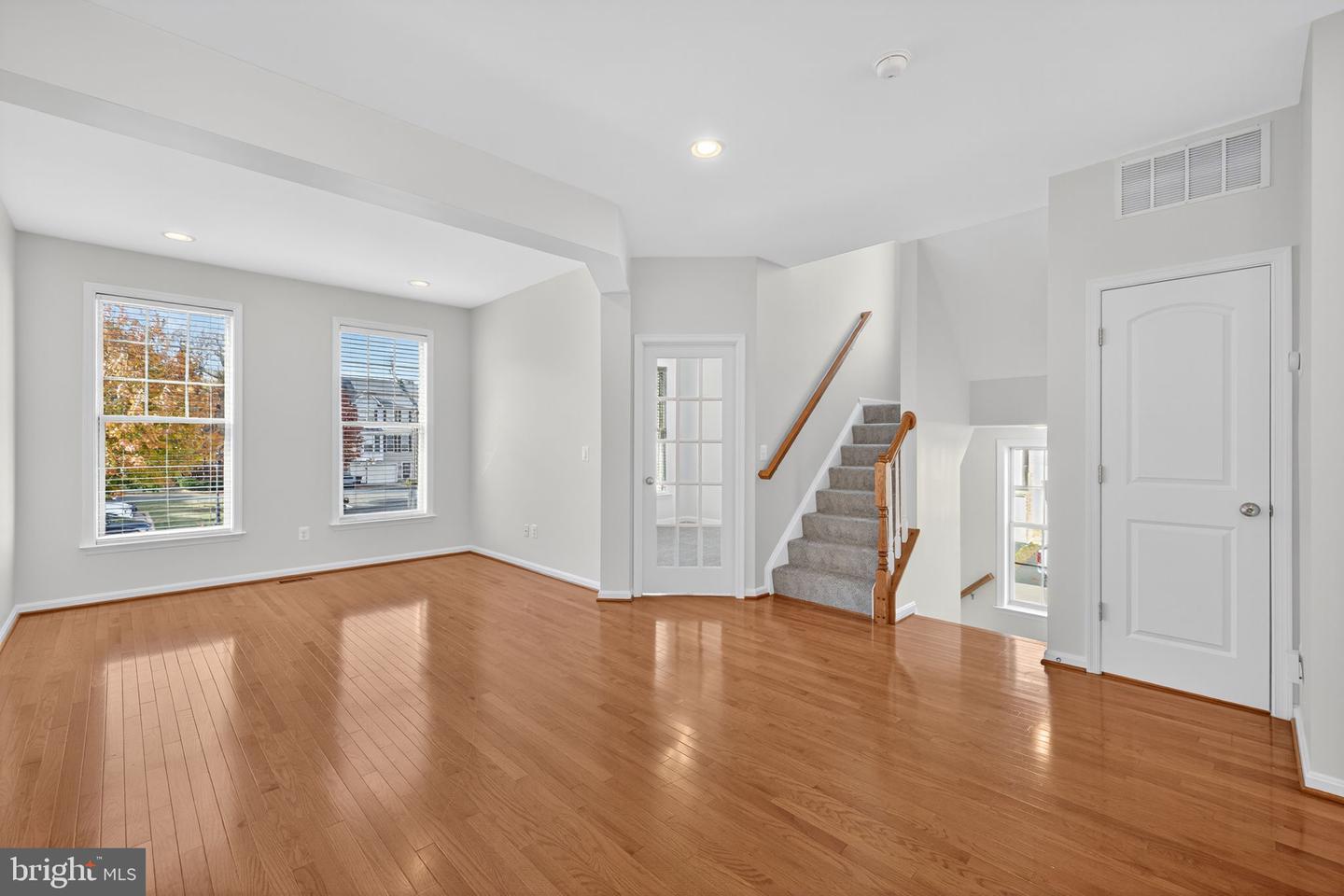 155 ROYAL CT, WARRENTON, Virginia 20186, 4 Bedrooms Bedrooms, 7 Rooms Rooms,3 BathroomsBathrooms,Residential,For sale,155 ROYAL CT,VAFQ2019452 MLS # VAFQ2019452 155 ROYAL CT, WARRENTON, Virginia 20186, 4 Bedrooms Bedrooms, 7 Rooms Rooms,3 BathroomsBathrooms,Residential,For sale,155 ROYAL CT,VAFQ2019452 MLS # VAFQ2019452