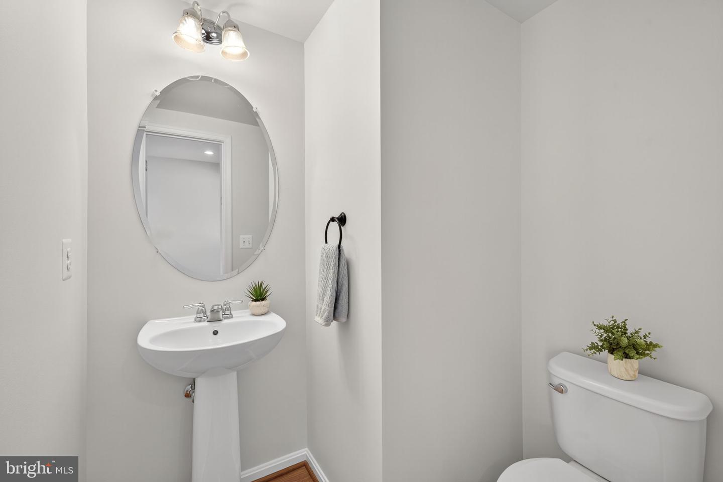 155 ROYAL CT, WARRENTON, Virginia 20186, 4 Bedrooms Bedrooms, 7 Rooms Rooms,3 BathroomsBathrooms,Residential,For sale,155 ROYAL CT,VAFQ2019452 MLS # VAFQ2019452 155 ROYAL CT, WARRENTON, Virginia 20186, 4 Bedrooms Bedrooms, 7 Rooms Rooms,3 BathroomsBathrooms,Residential,For sale,155 ROYAL CT,VAFQ2019452 MLS # VAFQ2019452