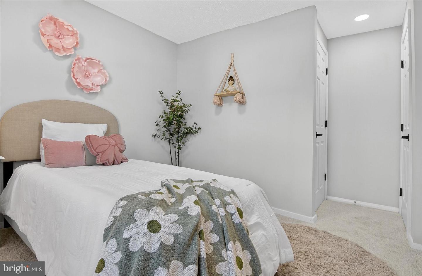 3681 MASTHEAD TRL, TRIANGLE, Virginia 22172, 3 Bedrooms Bedrooms, ,2 BathroomsBathrooms,Residential,For sale,3681 MASTHEAD TRL,VAPW2106472 MLS # VAPW2106472 3681 MASTHEAD TRL, TRIANGLE, Virginia 22172, 3 Bedrooms Bedrooms, ,2 BathroomsBathrooms,Residential,For sale,3681 MASTHEAD TRL,VAPW2106472 MLS # VAPW2106472