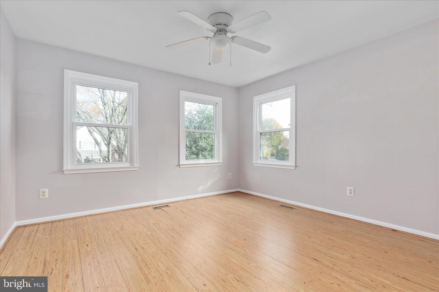 13621 OLD CHATWOOD PL, CHANTILLY, Virginia 20151, 4 Bedrooms Bedrooms, ,3 BathroomsBathrooms,Residential,For sale,13621 OLD CHATWOOD PL,VAFX2275572 MLS # VAFX2275572 13621 OLD CHATWOOD PL, CHANTILLY, Virginia 20151, 4 Bedrooms Bedrooms, ,3 BathroomsBathrooms,Residential,For sale,13621 OLD CHATWOOD PL,VAFX2275572 MLS # VAFX2275572