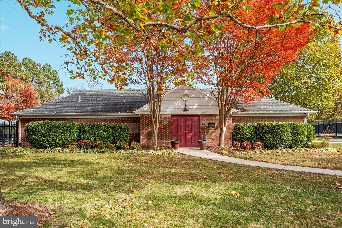 13621 OLD CHATWOOD PL, CHANTILLY, Virginia 20151, 4 Bedrooms Bedrooms, ,3 BathroomsBathrooms,Residential,For sale,13621 OLD CHATWOOD PL,VAFX2275572 MLS # VAFX2275572 13621 OLD CHATWOOD PL, CHANTILLY, Virginia 20151, 4 Bedrooms Bedrooms, ,3 BathroomsBathrooms,Residential,For sale,13621 OLD CHATWOOD PL,VAFX2275572 MLS # VAFX2275572