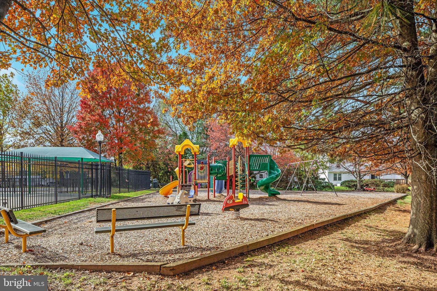 13621 OLD CHATWOOD PL, CHANTILLY, Virginia 20151, 4 Bedrooms Bedrooms, ,3 BathroomsBathrooms,Residential,For sale,13621 OLD CHATWOOD PL,VAFX2275572 MLS # VAFX2275572 13621 OLD CHATWOOD PL, CHANTILLY, Virginia 20151, 4 Bedrooms Bedrooms, ,3 BathroomsBathrooms,Residential,For sale,13621 OLD CHATWOOD PL,VAFX2275572 MLS # VAFX2275572